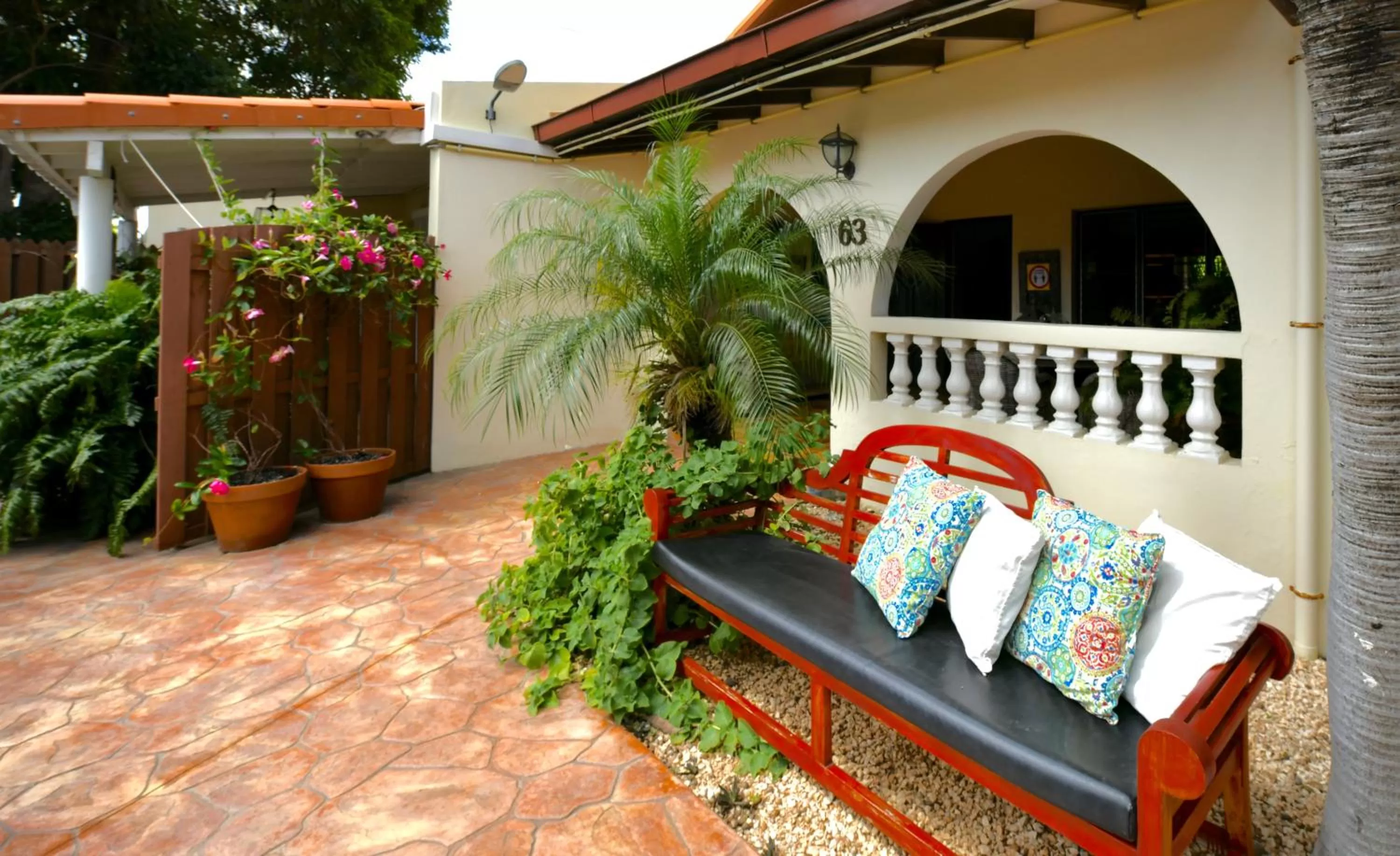 Facade/entrance in Wonders Boutique Hotel