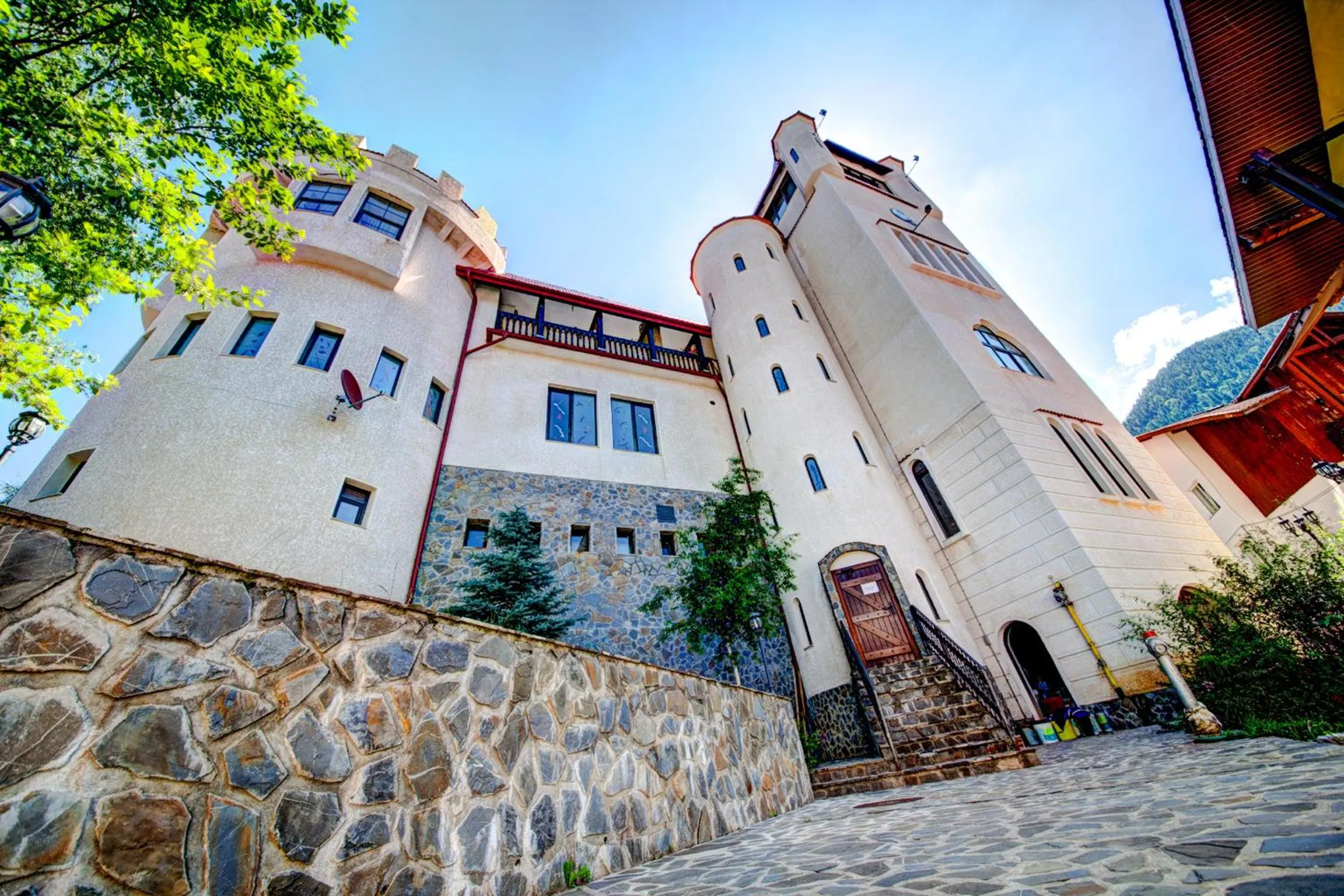 Facade/entrance in House of Dracula Hotel