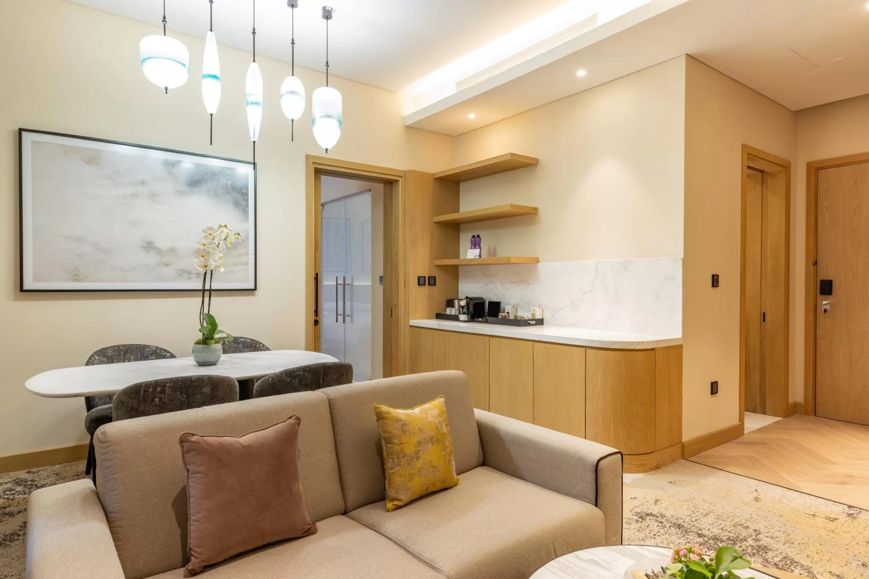 Living room in Embassy Suites By Hilton Doha Old Town