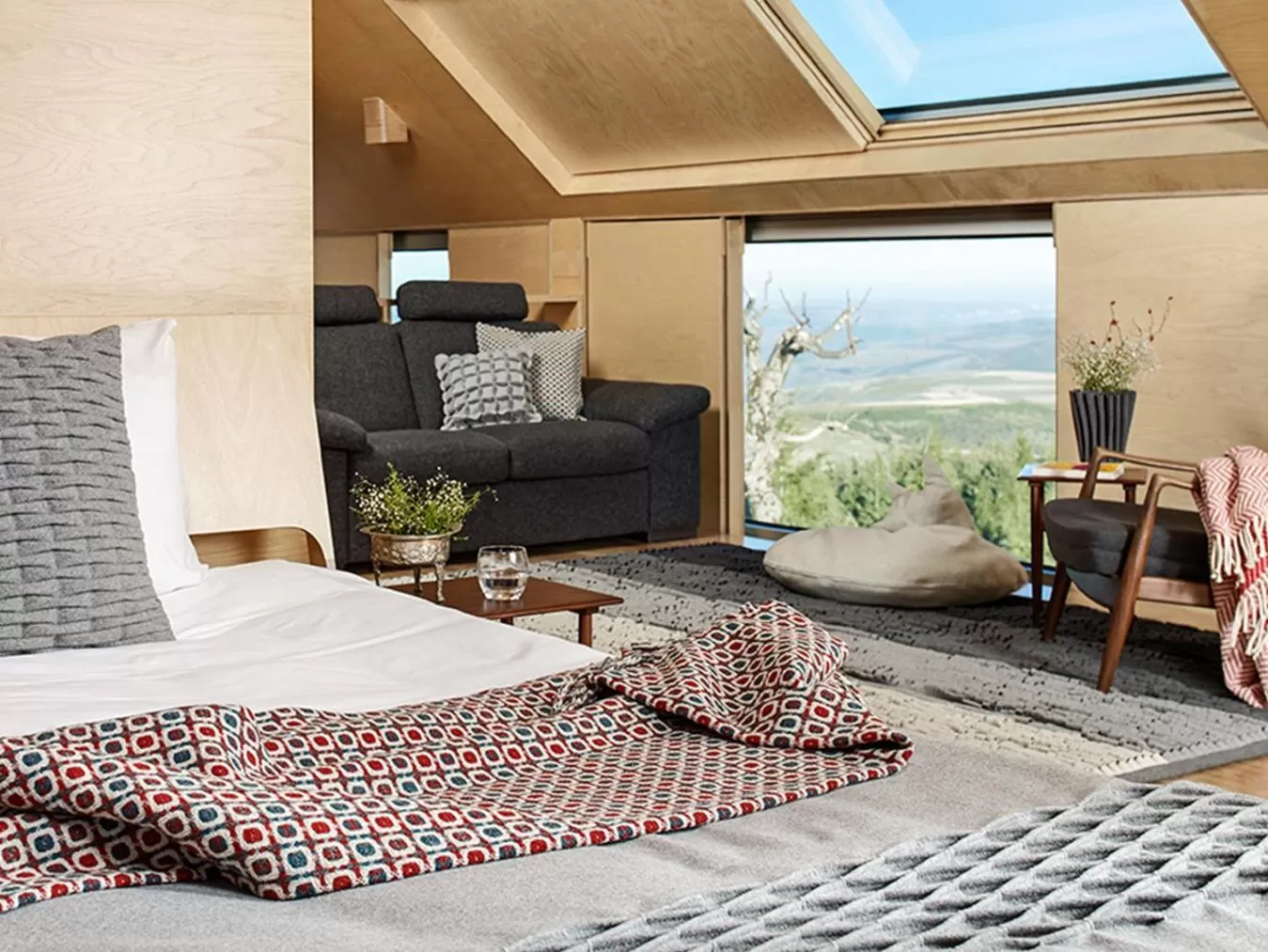 Bedroom, Bed in Casa das Penhas Douradas - Burel Expedition Hotel