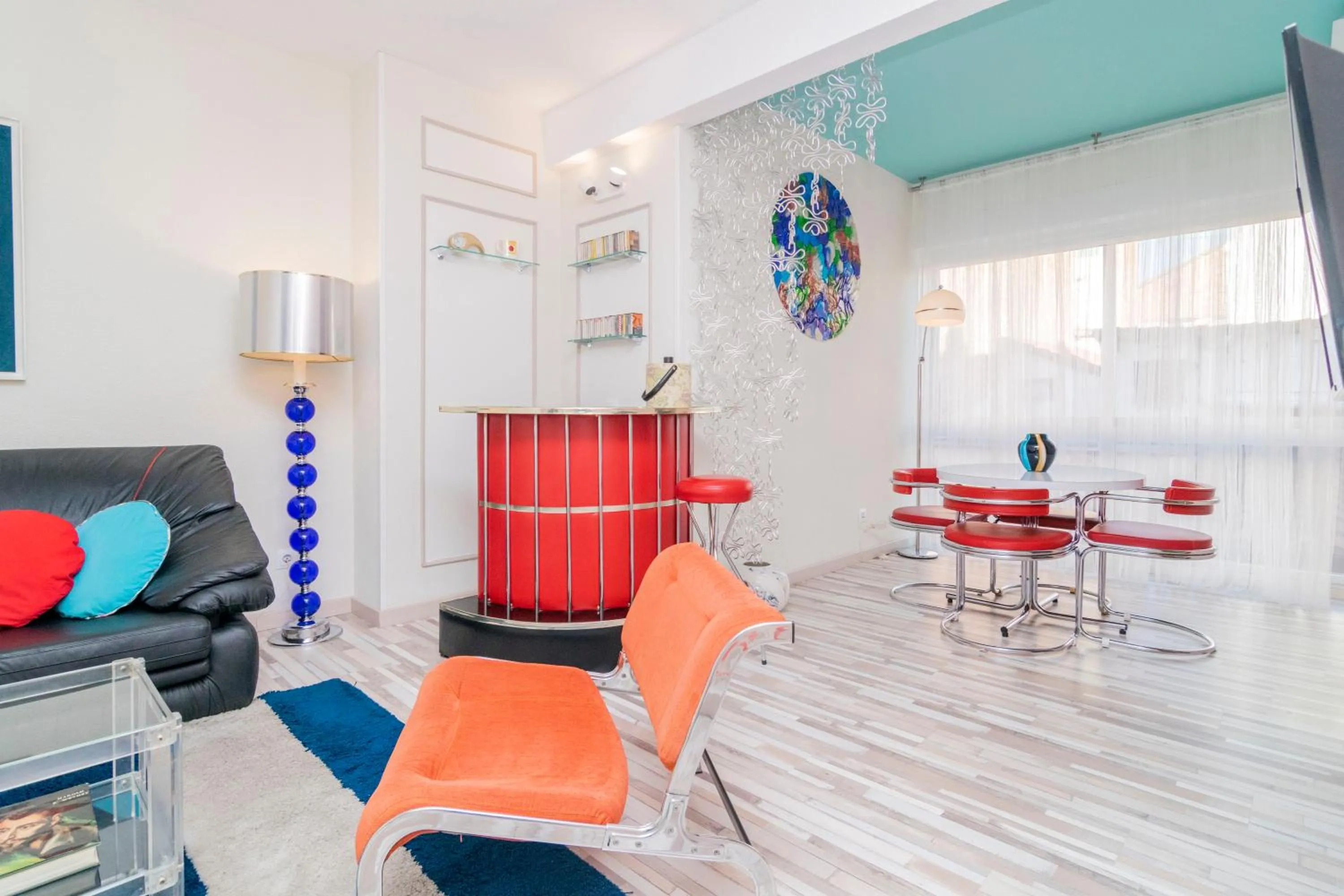 Seating area in Far Home Gran Vía