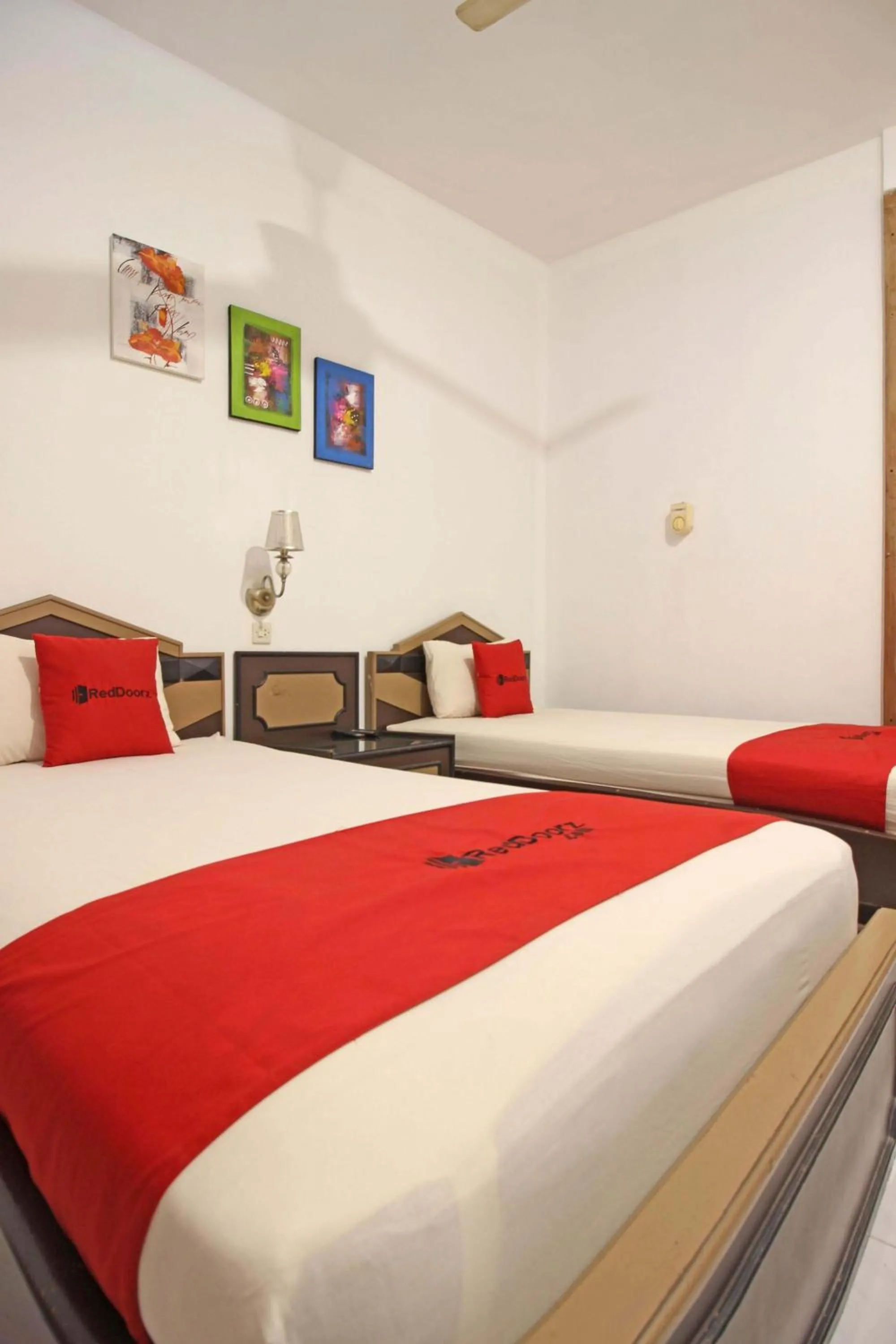 Bed in RedDoorz near Pojok Beteng Prawirotaman