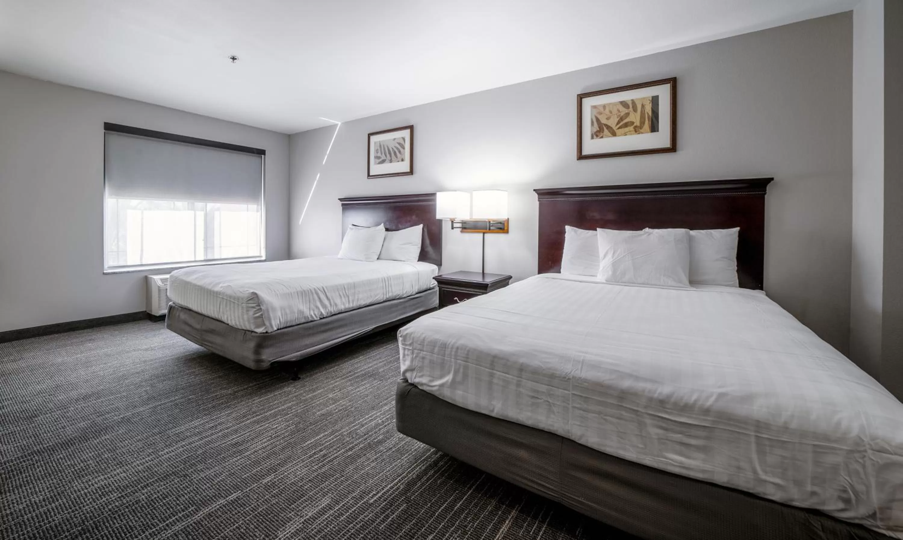Bedroom, Bed in Country Inn & Suites by Radisson, Ontario at Ontario Mills, CA