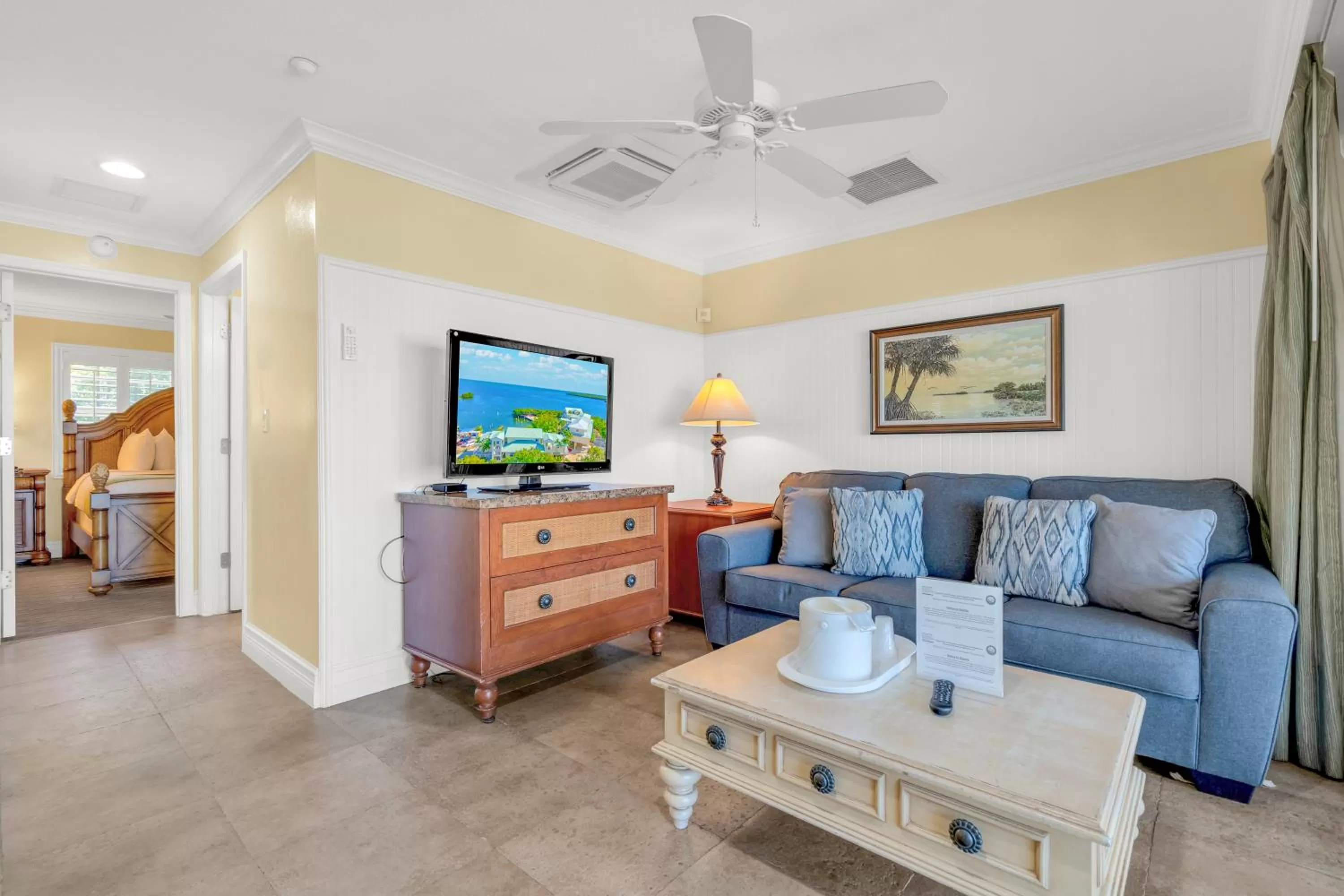 Living room in Dove Creek Resort & Marina, Trademark Collection by Wyndham