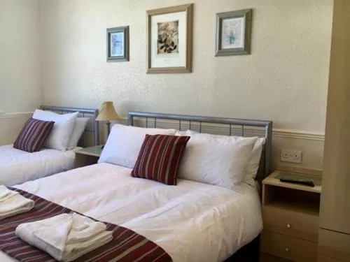 Bedroom, Bed in Seagull Hotel