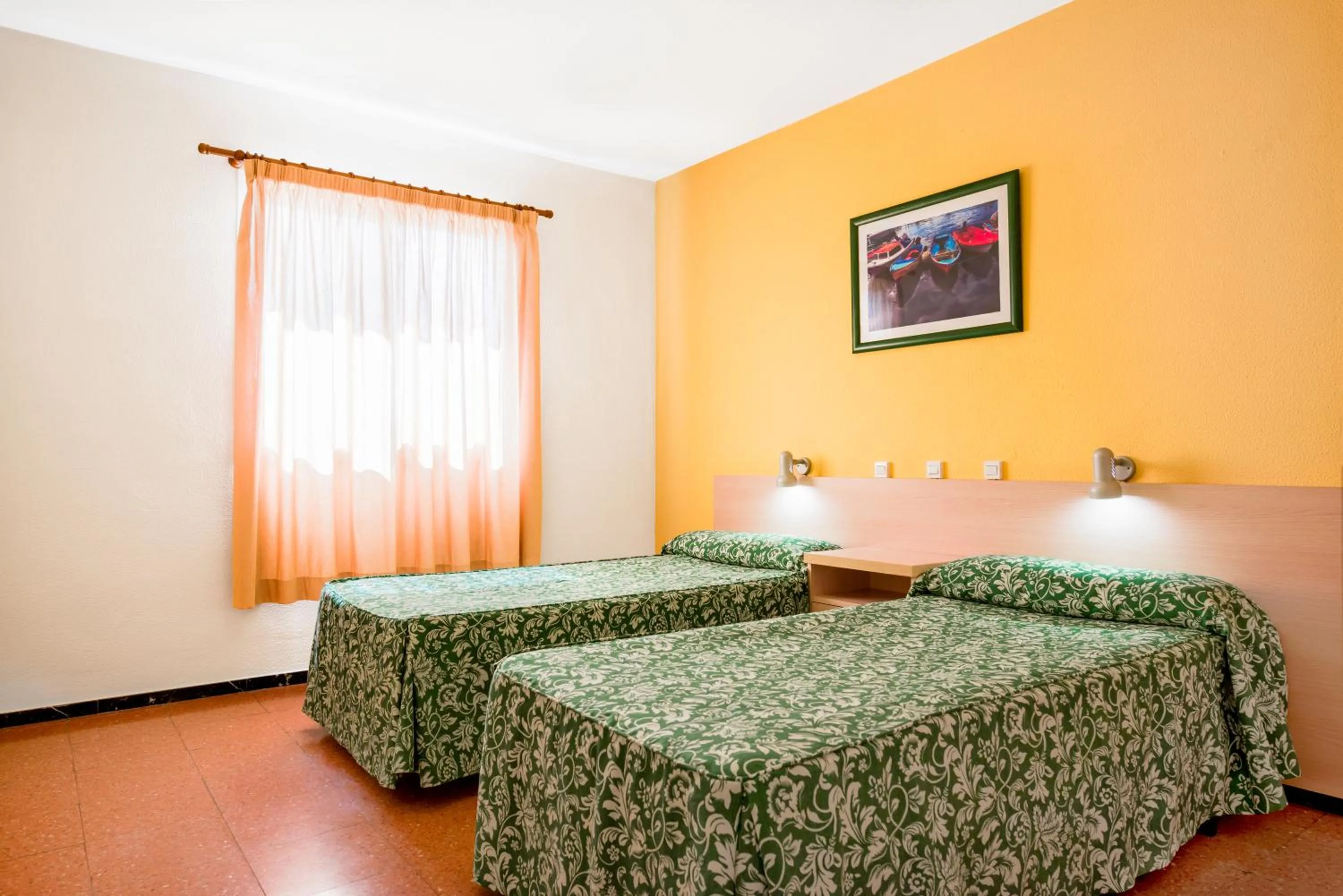 Bedroom, Bed in Apartamentos las Góndolas