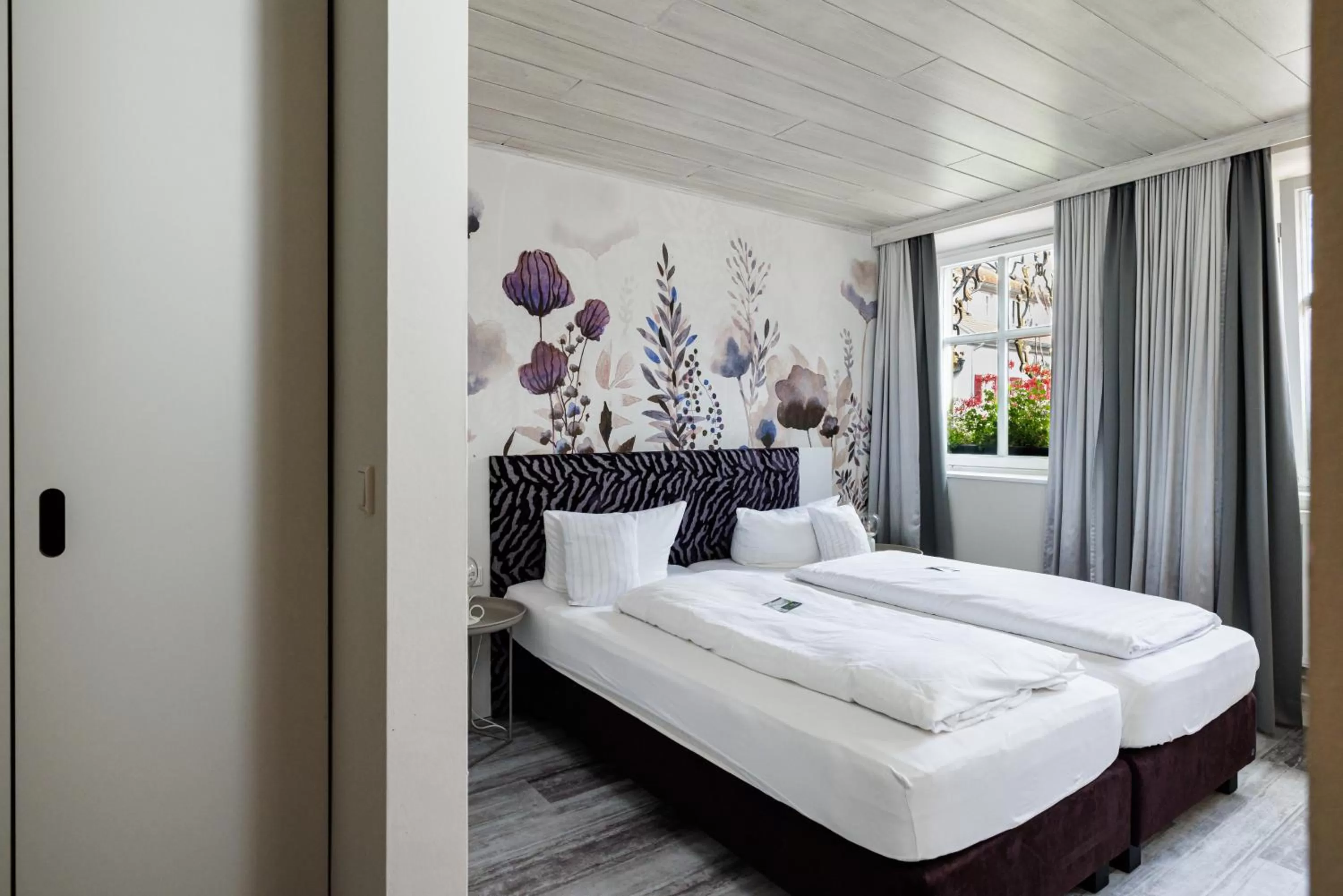 Bed in Flair Hotel zum Storchen