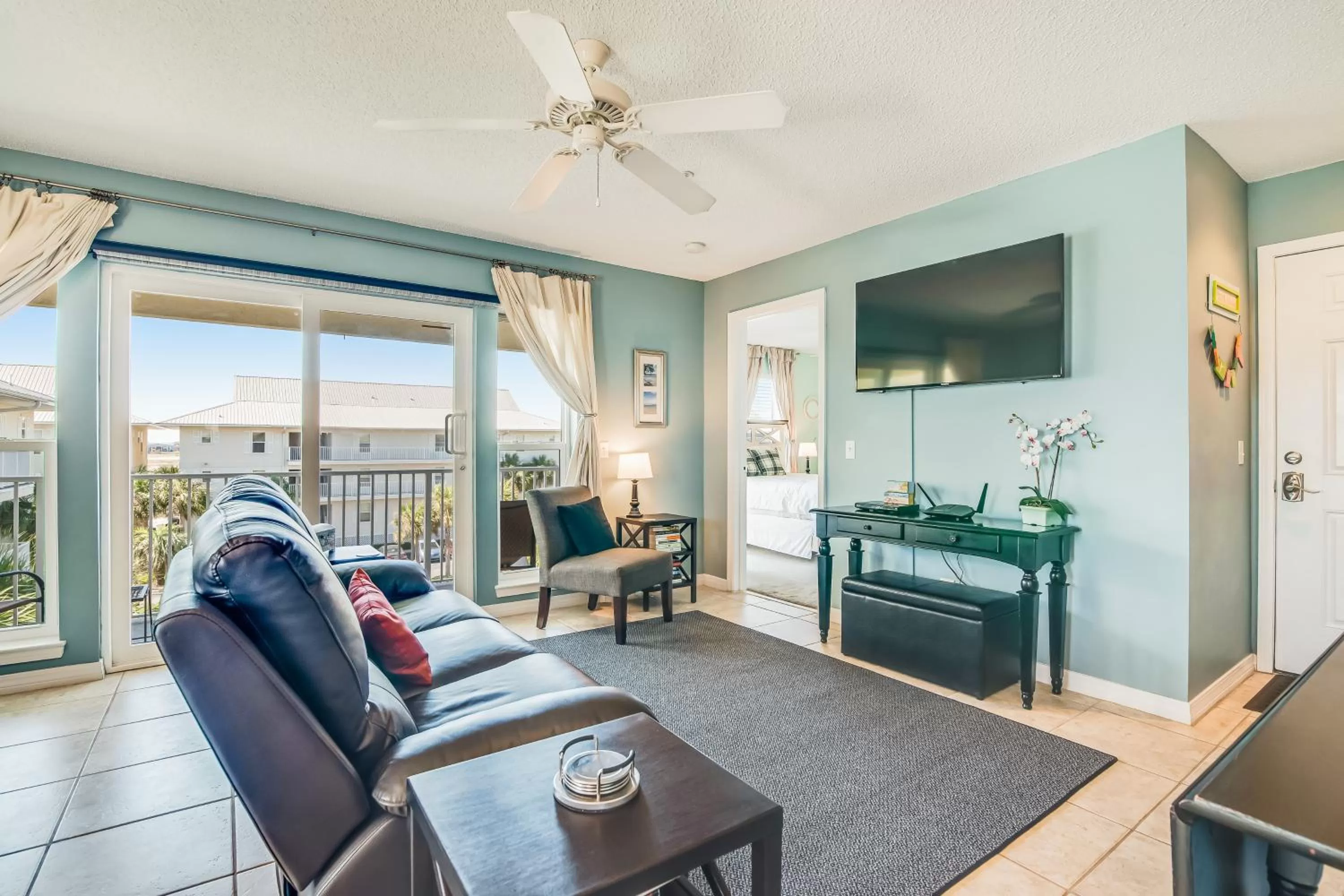 Three-Bedroom Apartment in Gulf Island Condos