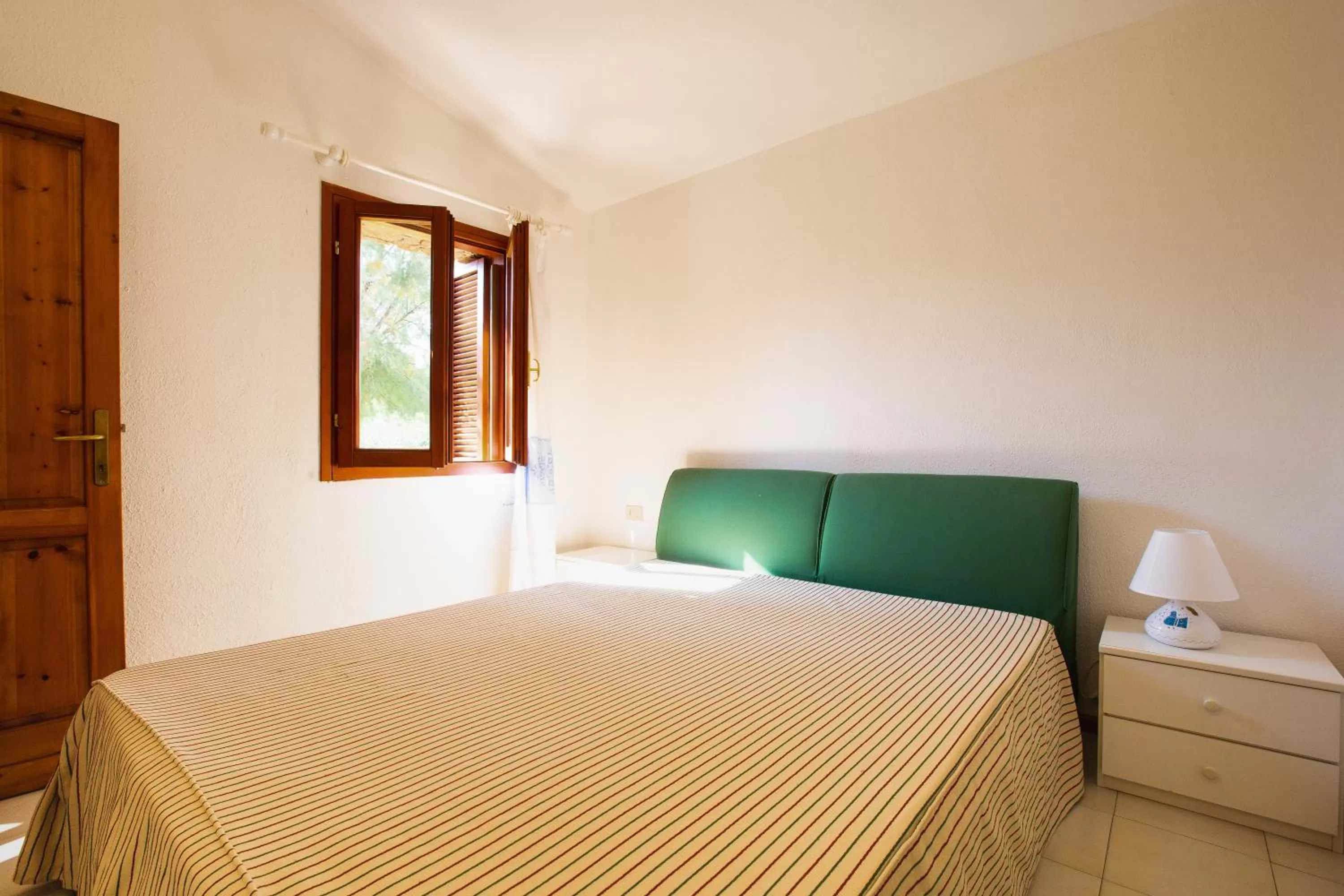 Bed in Porto Coda Cavallo Salina Bamba