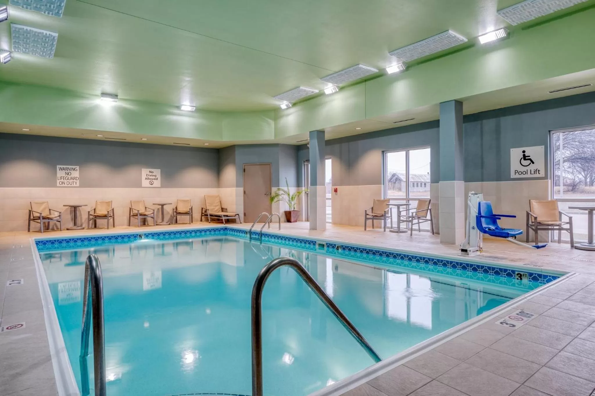 Swimming pool in Holiday Inn Express Troy by IHG