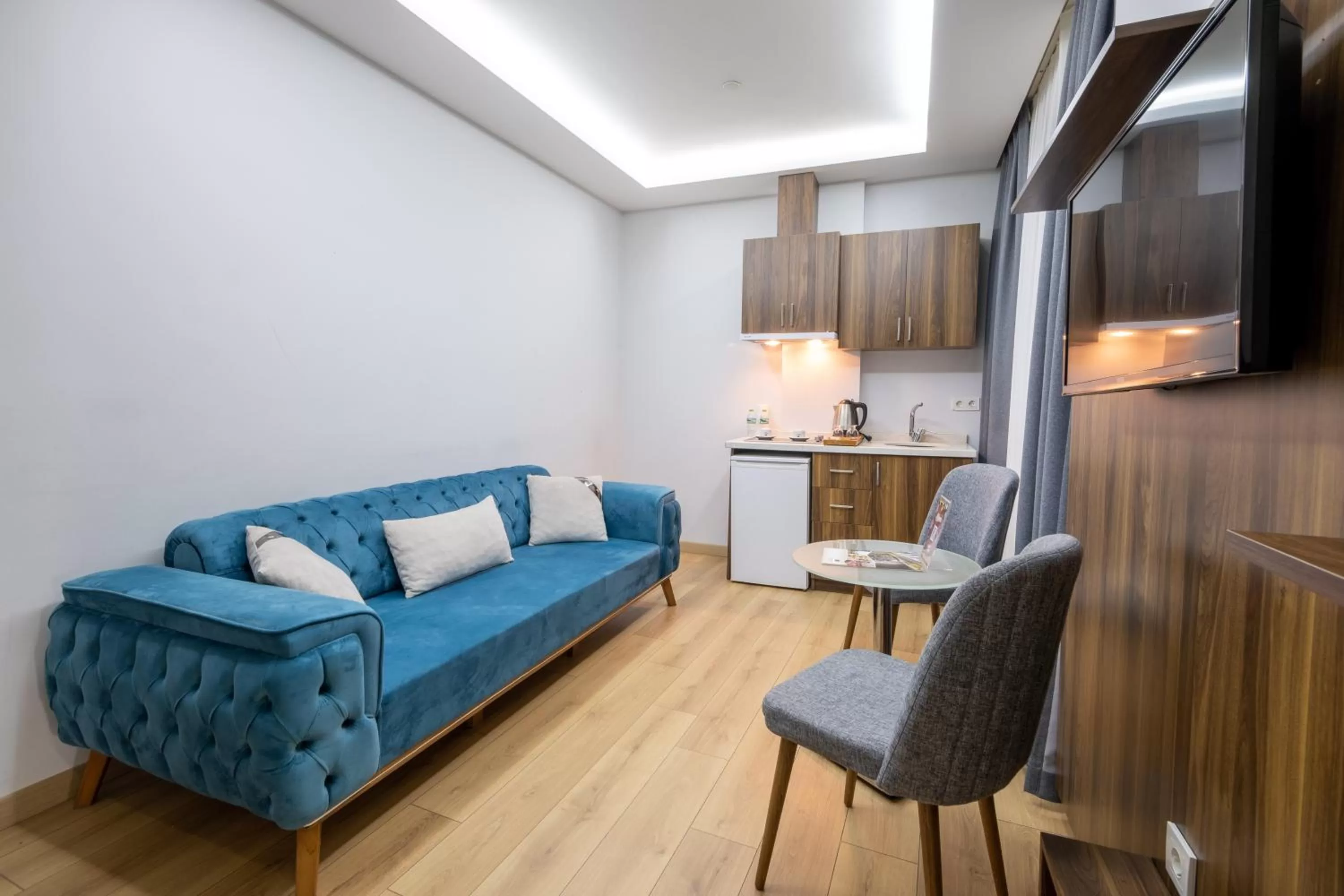 TV and multimedia, Seating Area in Beyzas Hotels & Suites