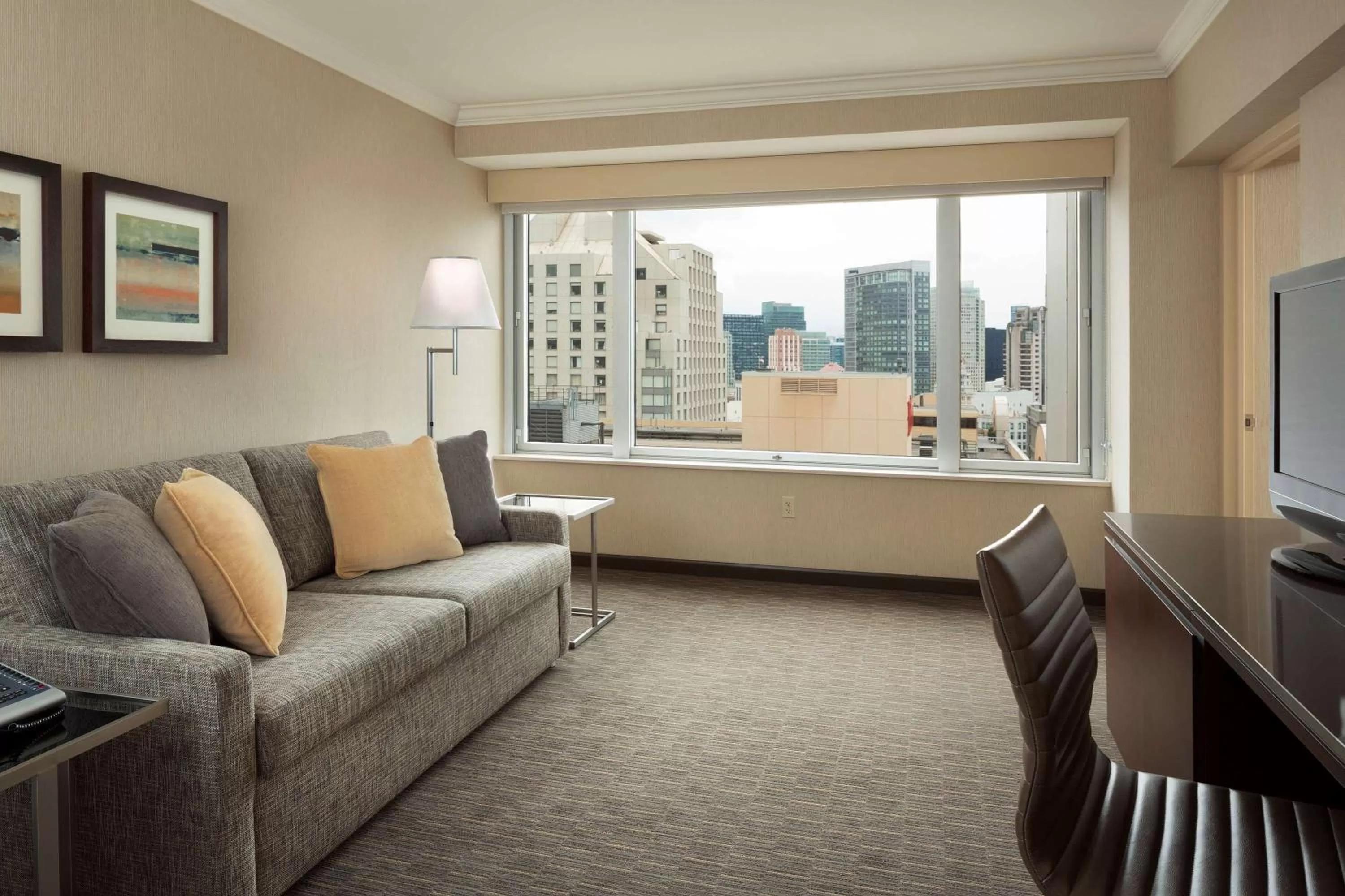 One-Bedroom King Suite in Hilton San Francisco Union Square