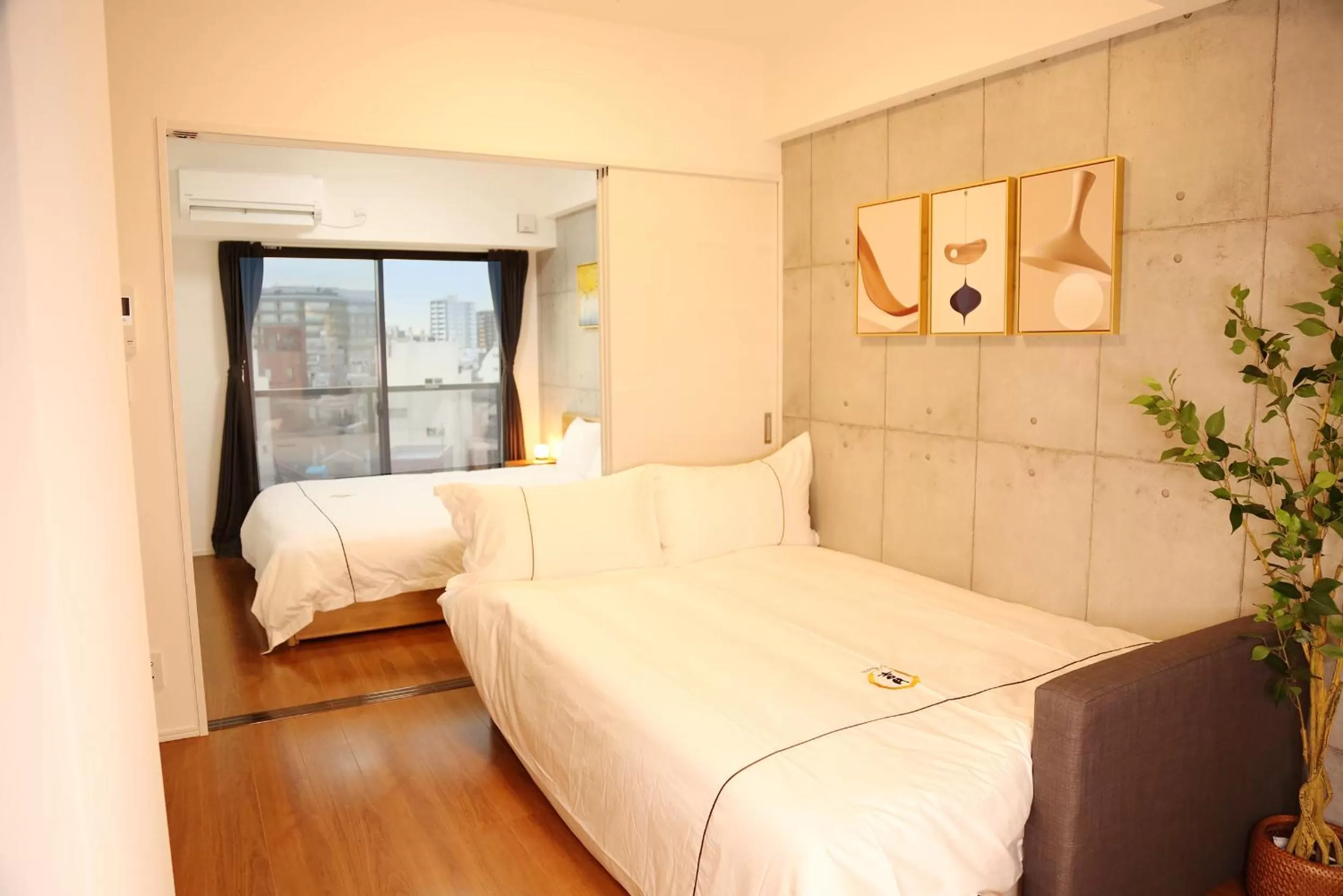 Photo of the whole room, Bed in Yoshitsuki kaku - Yoshitsuki Apart Hotel