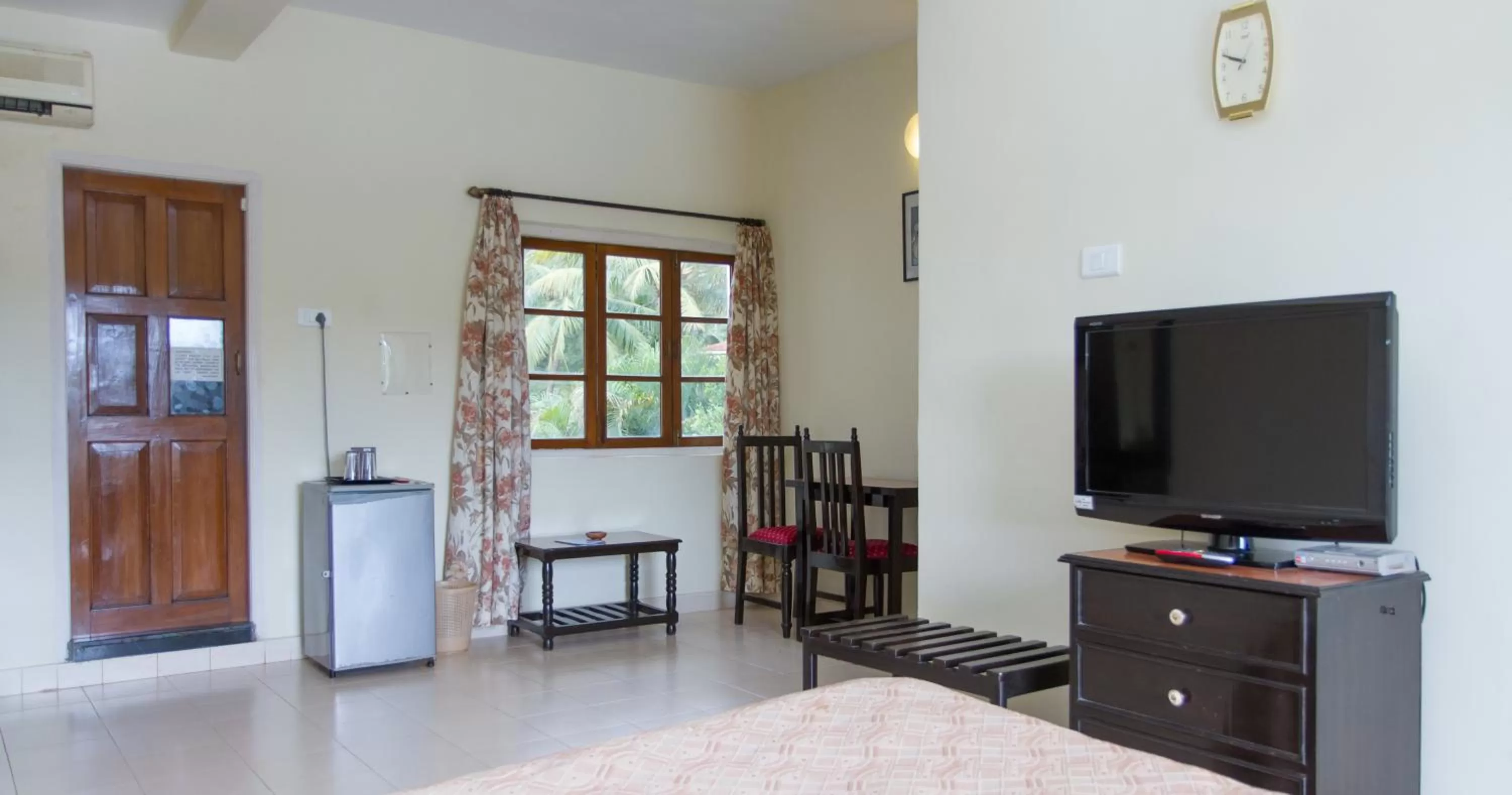 Bedroom, TV/Entertainment Center in Resorte Marinha Dourada