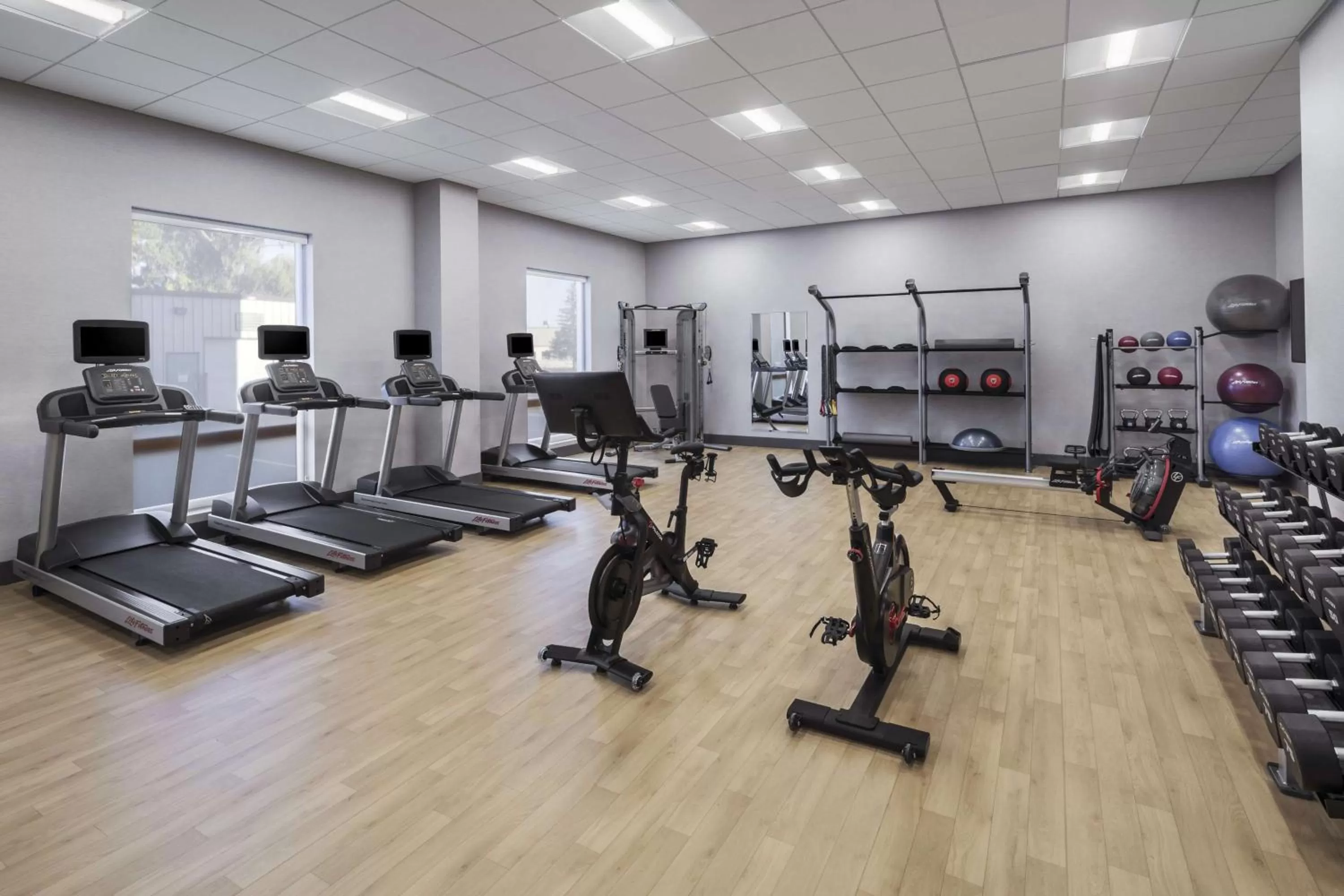 Fitness centre/facilities in Homewood Suites by Hilton Boston Woburn