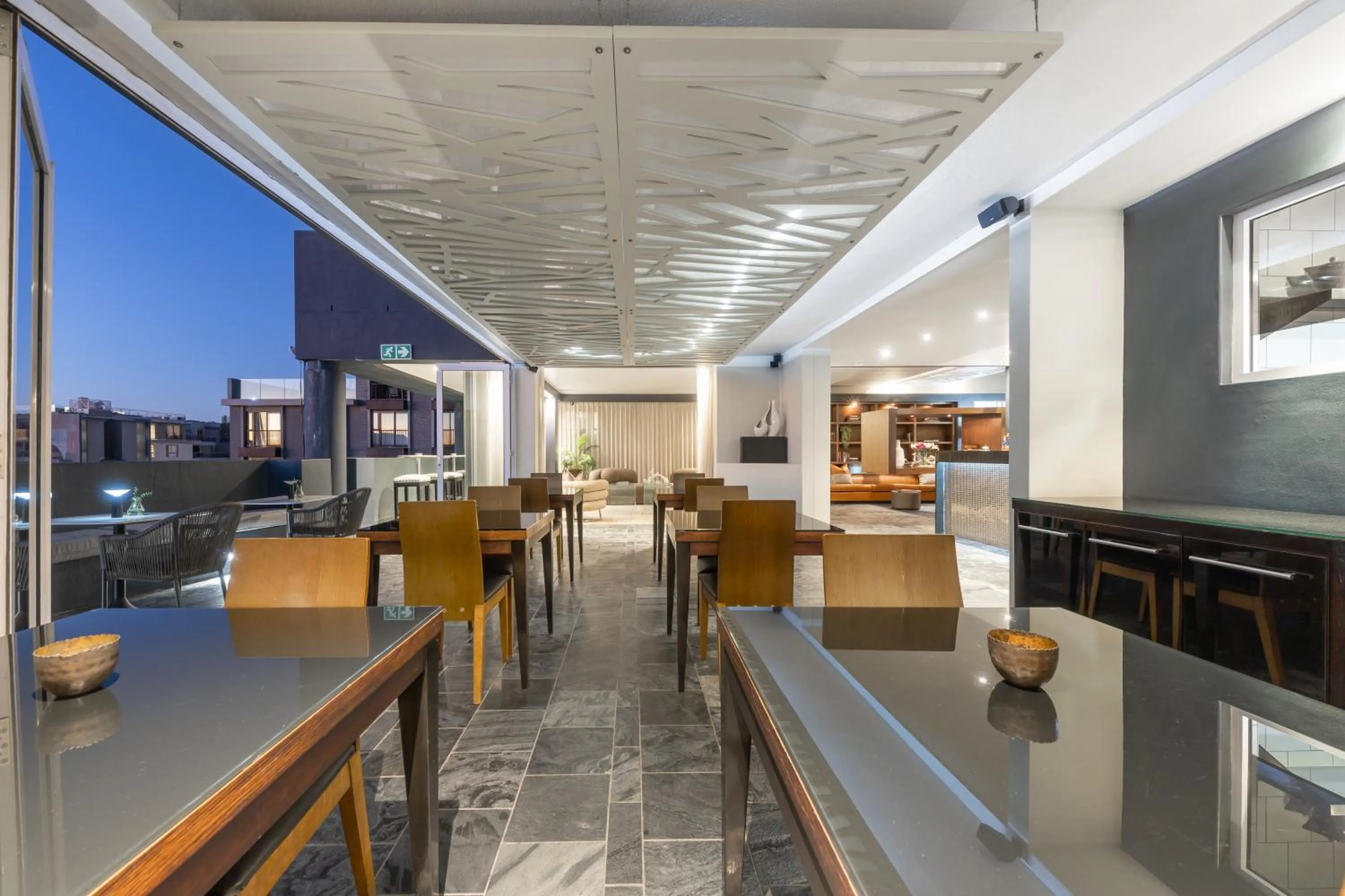 Communal lounge/ TV room in O on Kloof Boutique Hotel & Spa