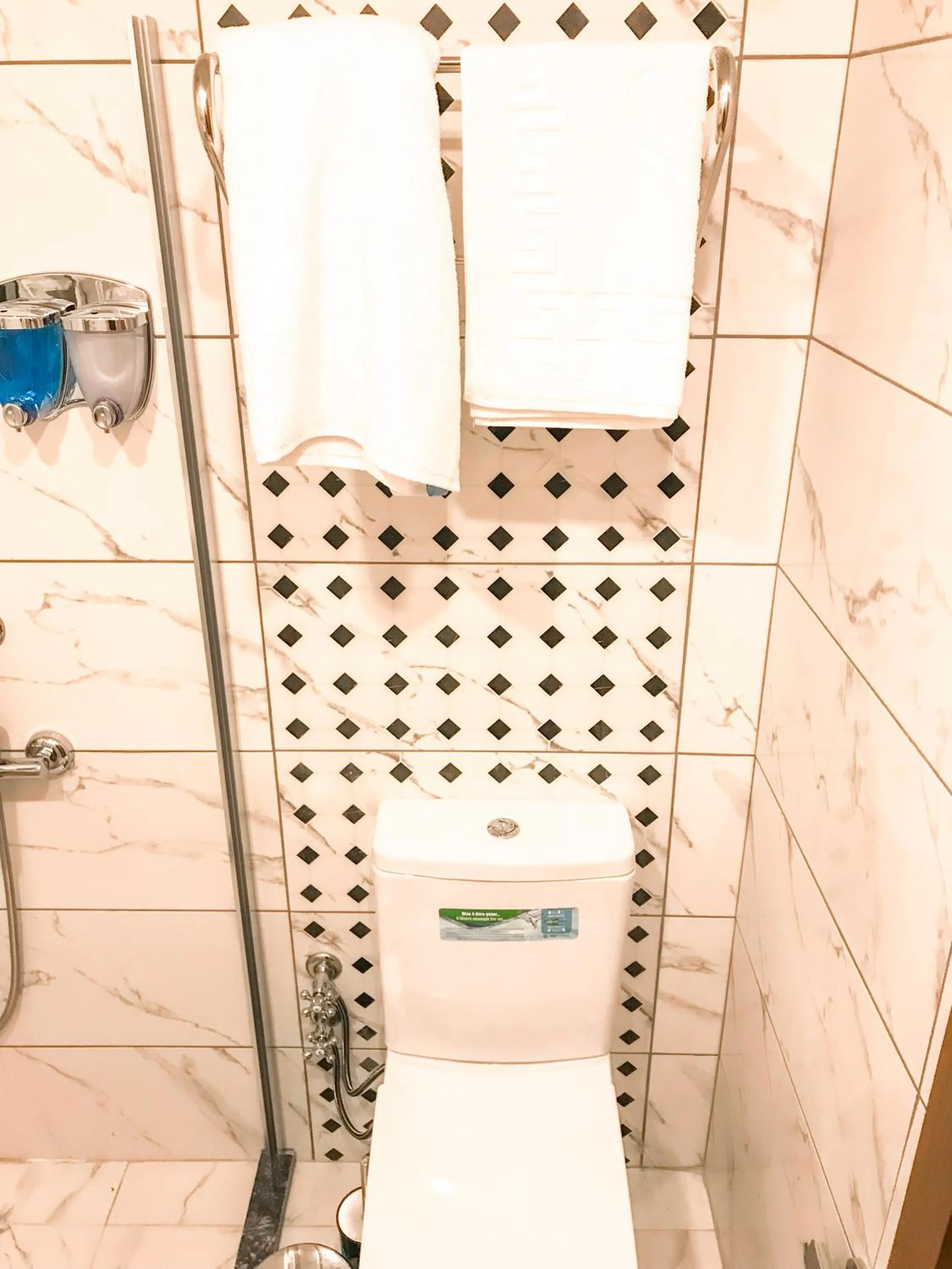 Shower in Sultanahmet Nu Hotel