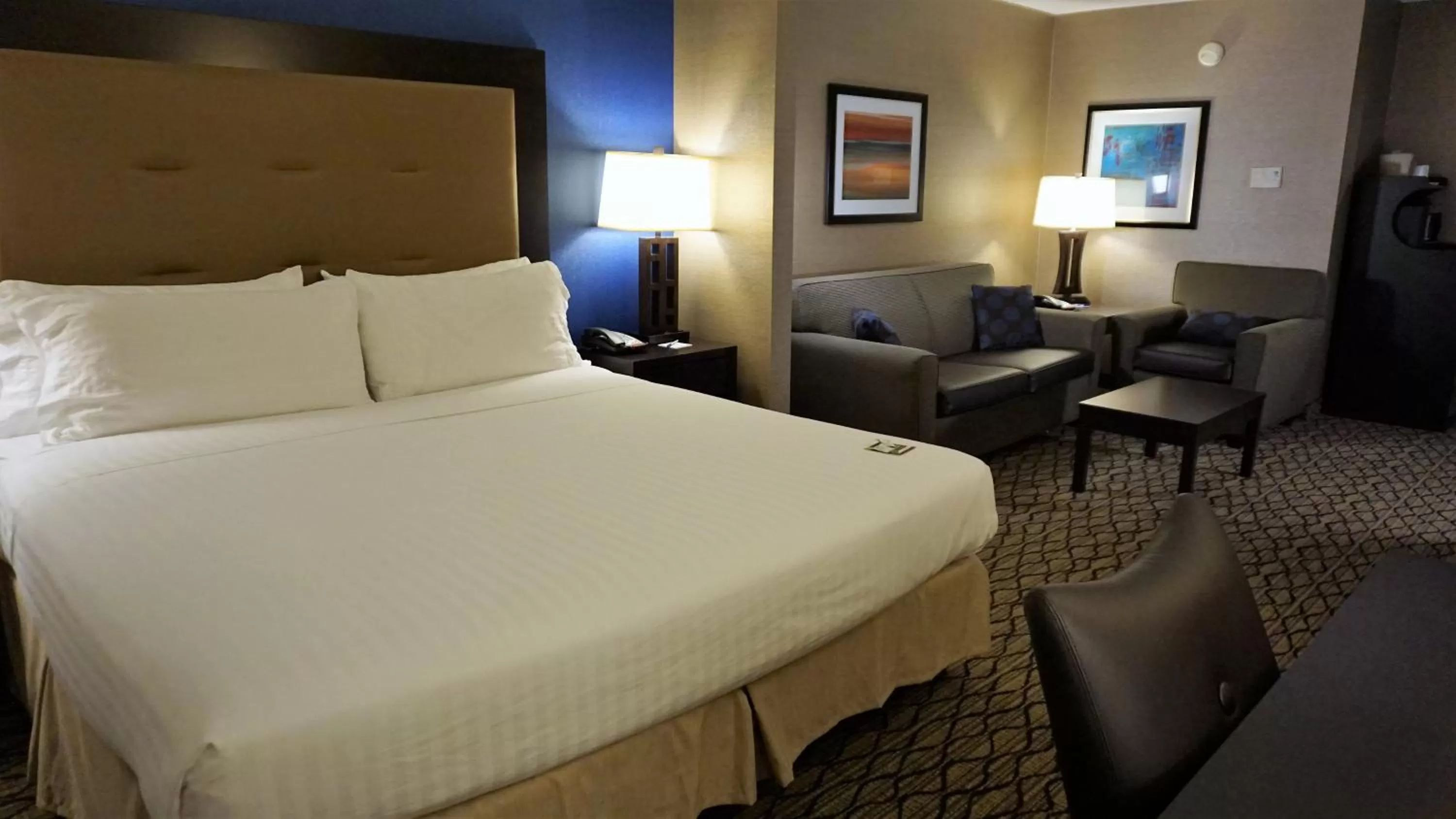 Bedroom, Bed in Holiday Inn Express & Suites Gibson by IHG