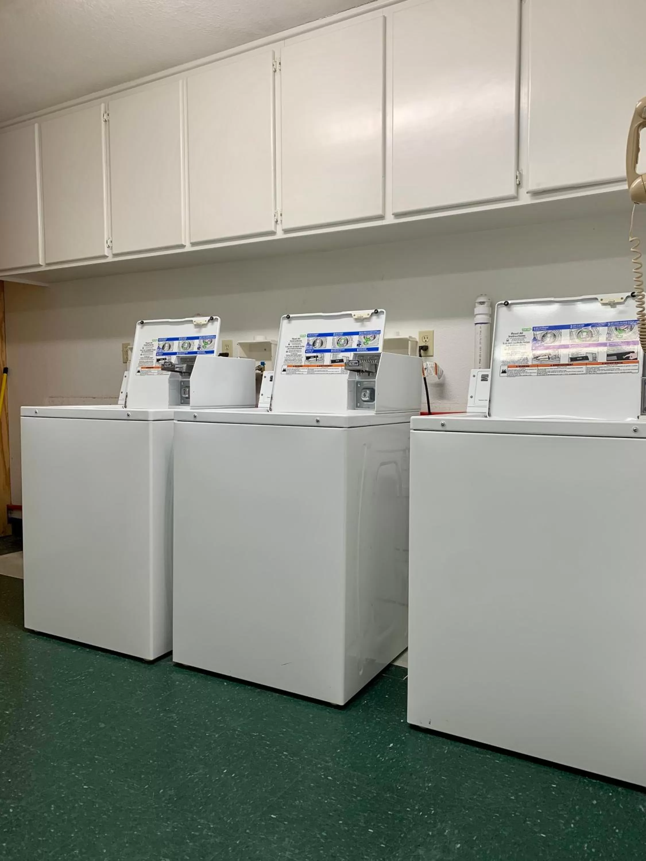 Area and facilities in Candlelight Inn & Suites Hwy 69 near McAlester