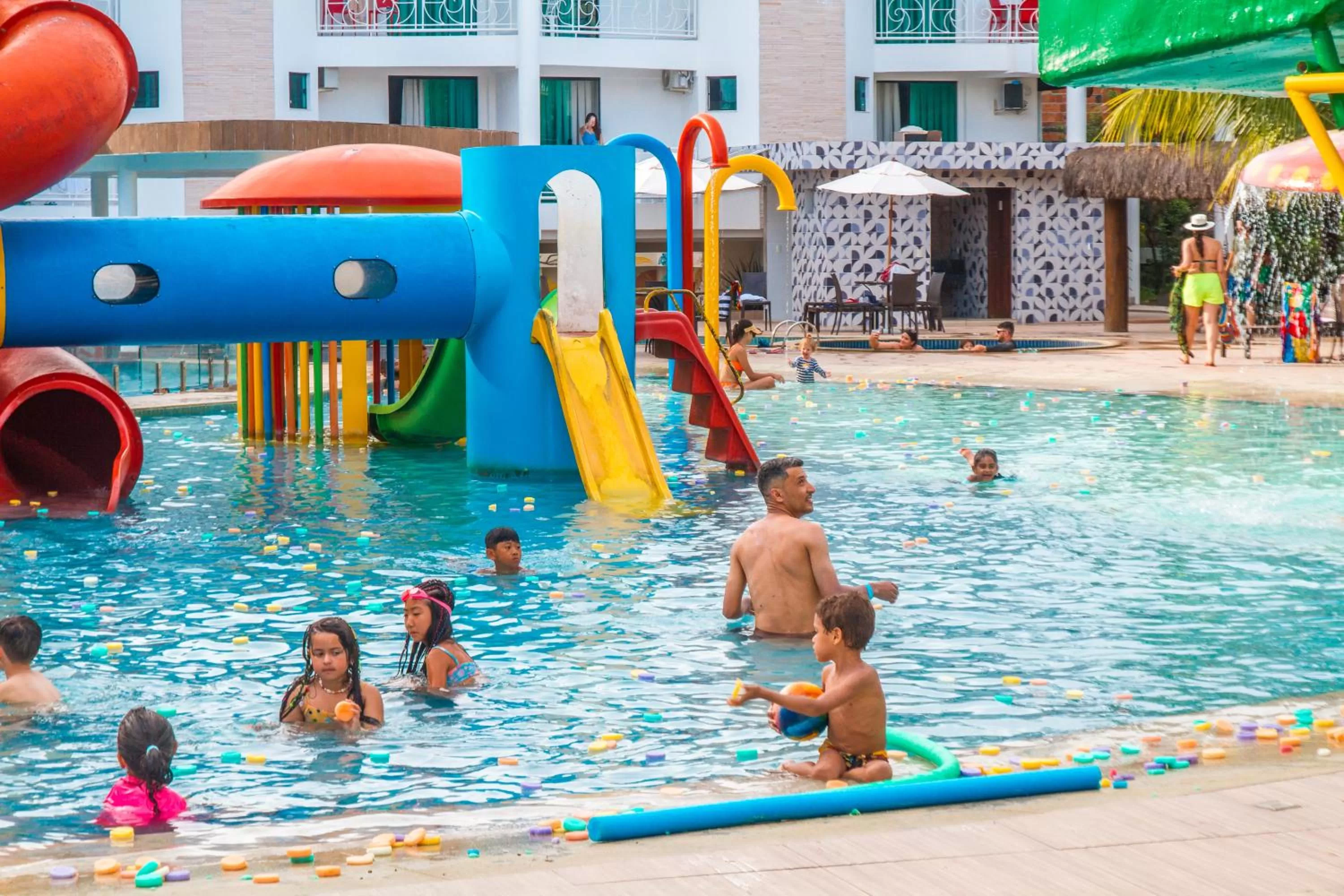 Activities in Portal Beach - Rede Soberano