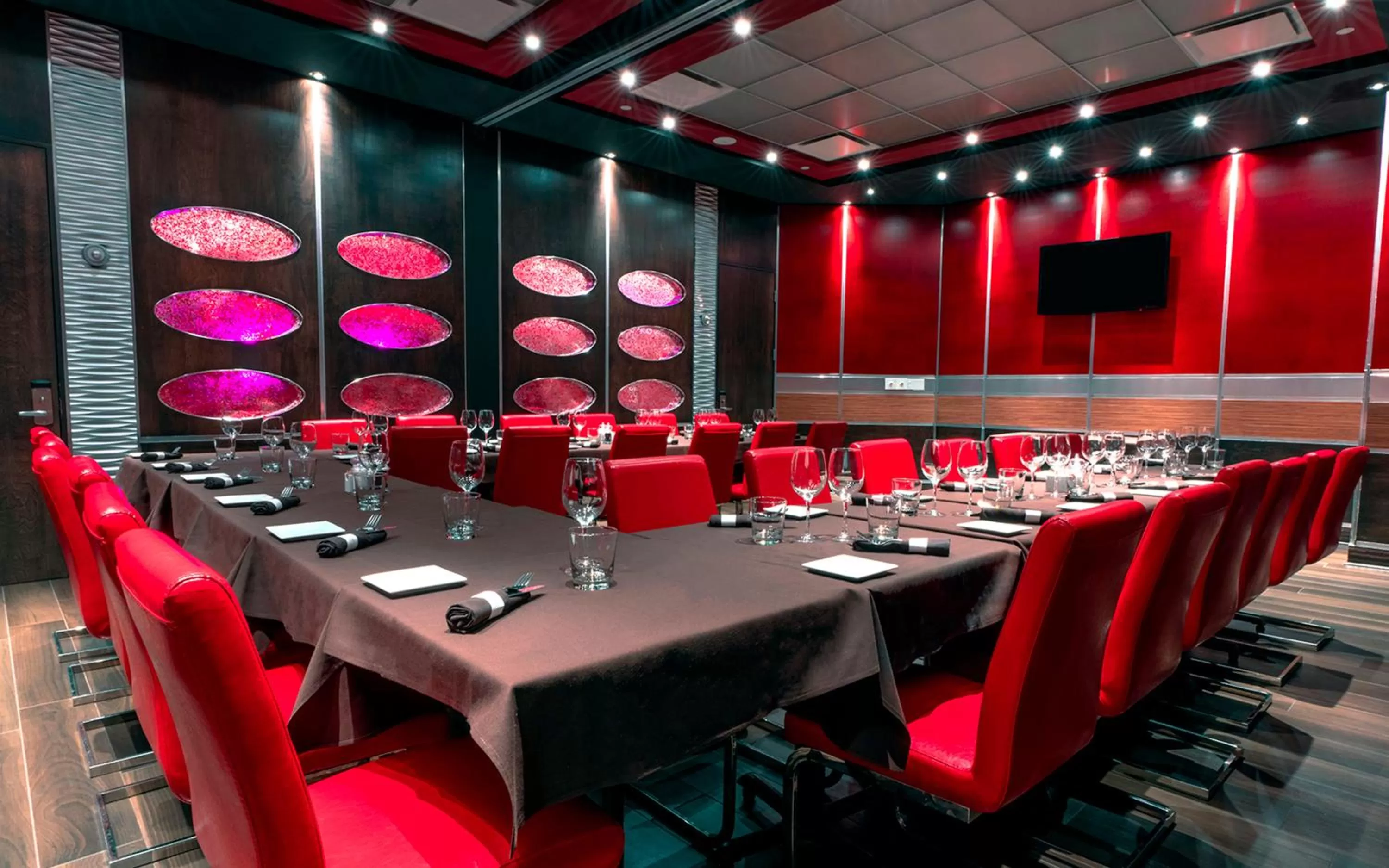 Restaurant/places to eat in Hôtel Plaza Québec par JARO