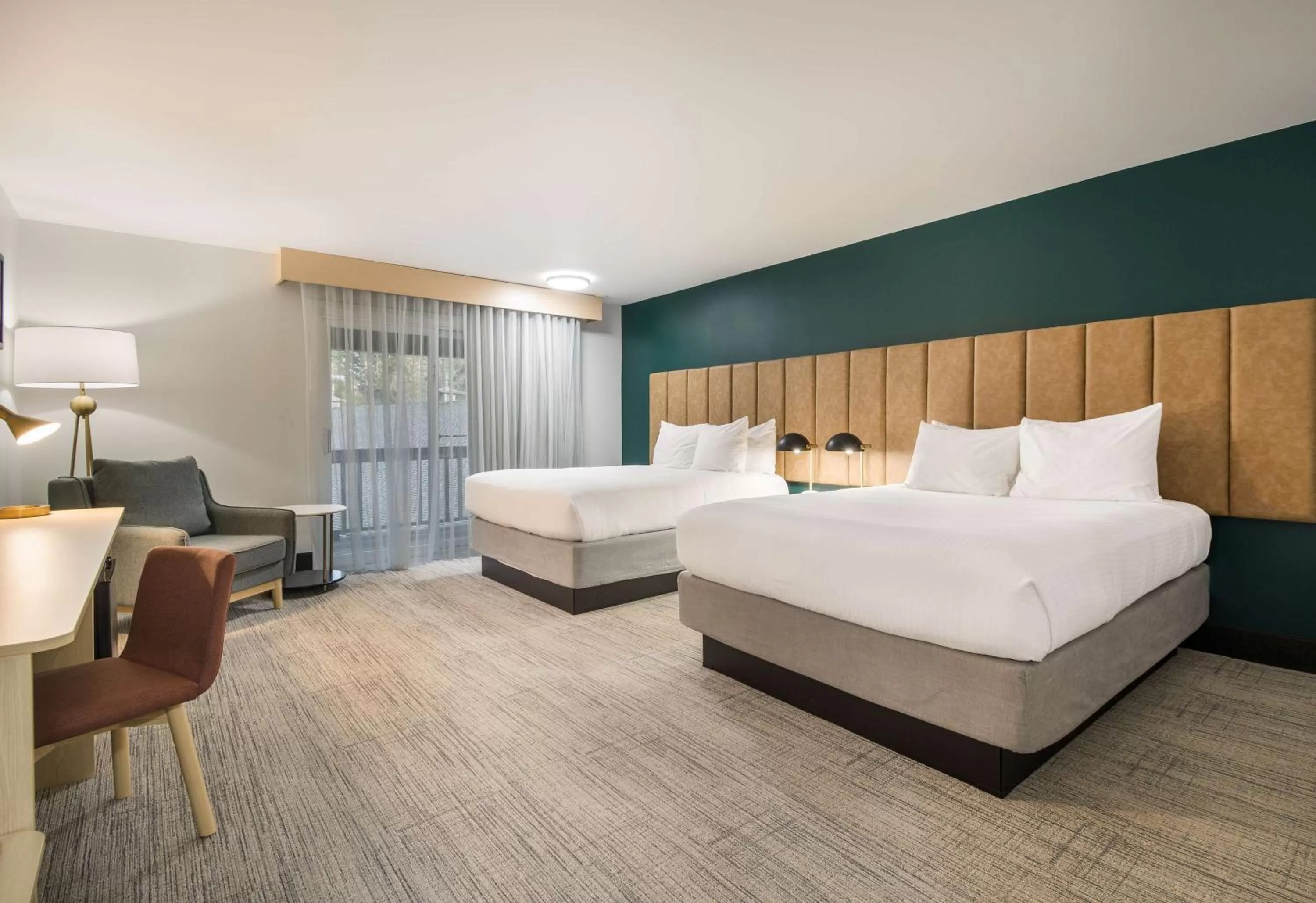 Queen Room with Two Queen Beds and Bath Tub - Disability Access in Best Western Portland West Beaverton