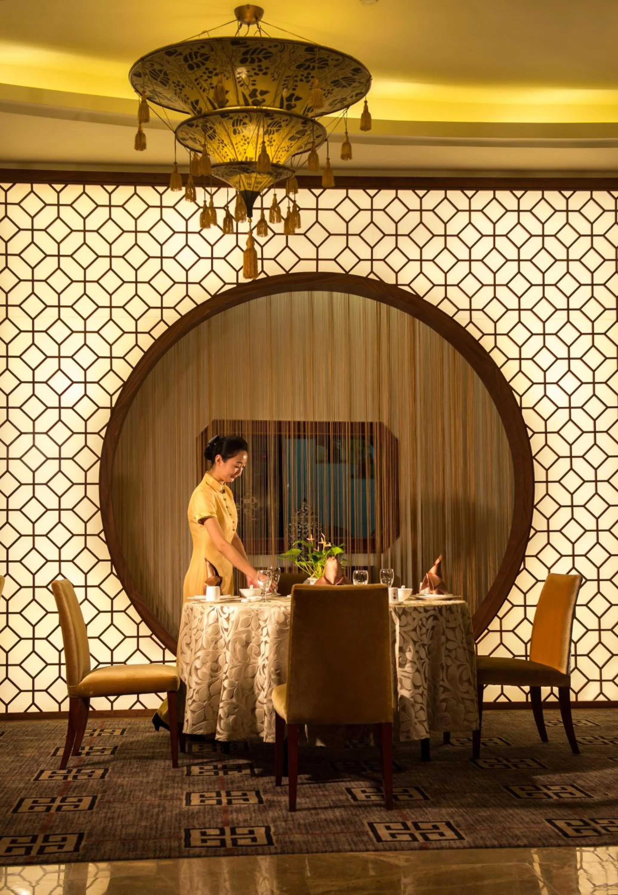 Restaurant/places to eat in Shenzhenair International Hotel