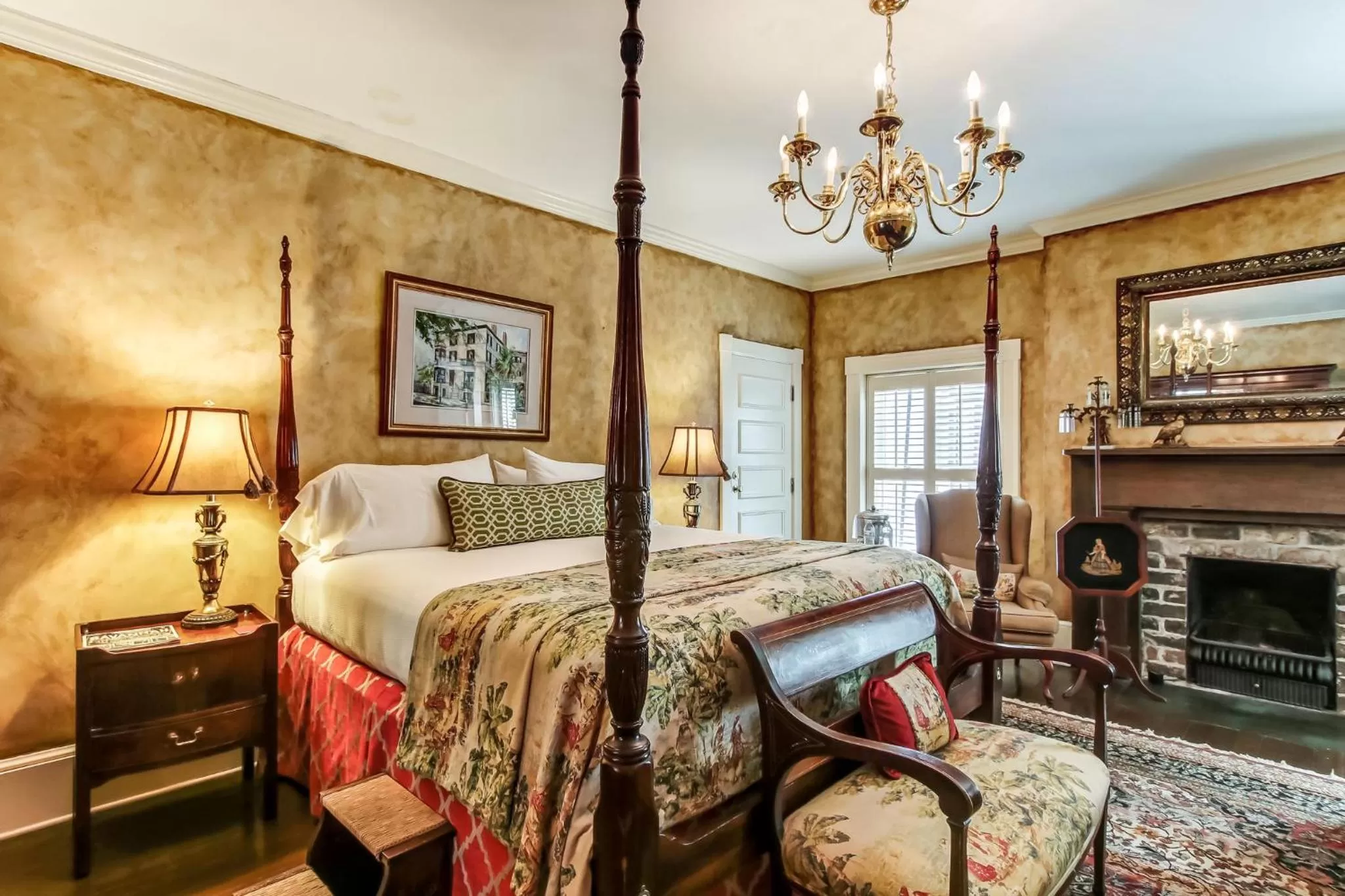 Bedroom in Ballastone Inn