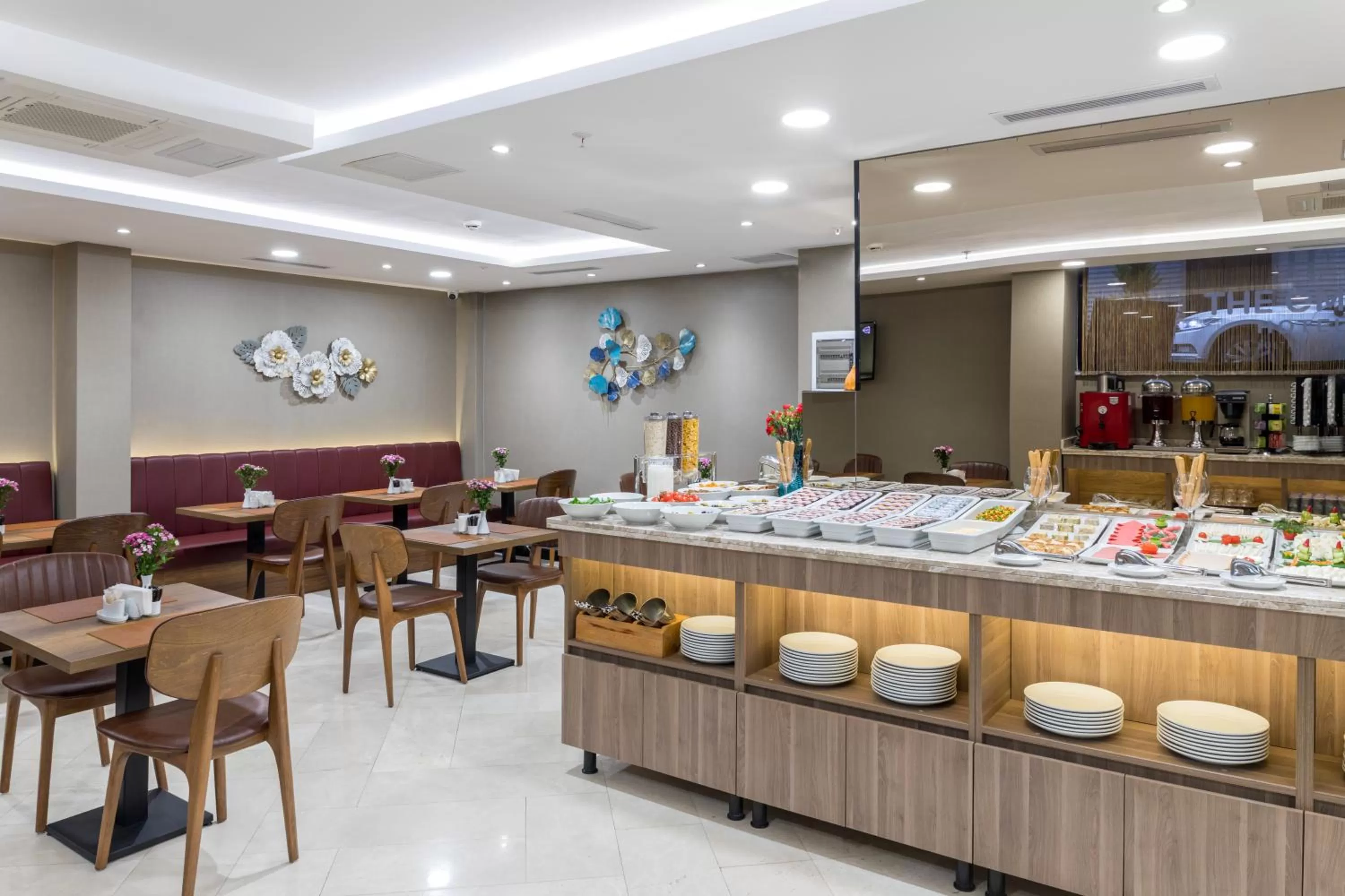 Breakfast in The Omiya Hotel