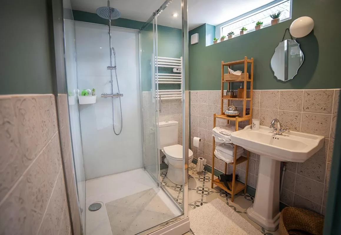 Bathroom in Bienvenue Chez Nous