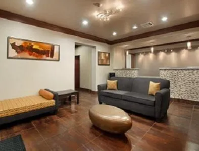 Property building in Days Inn by Wyndham Dilley