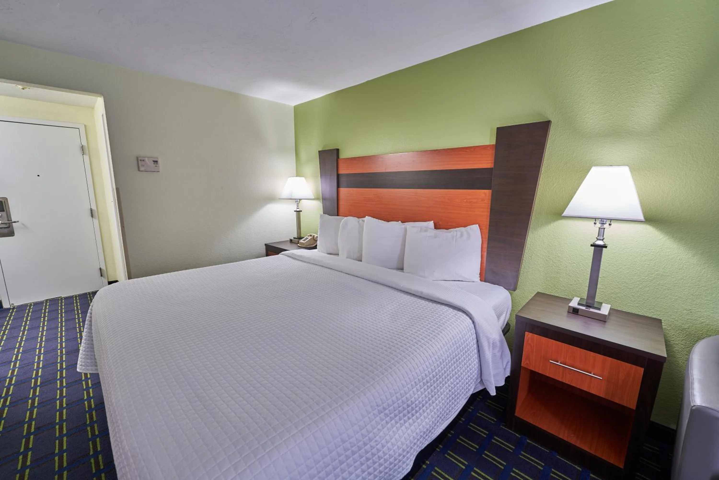 Photo of the whole room, Bed in The Mariner Resort Cape Cod by The Red Collection