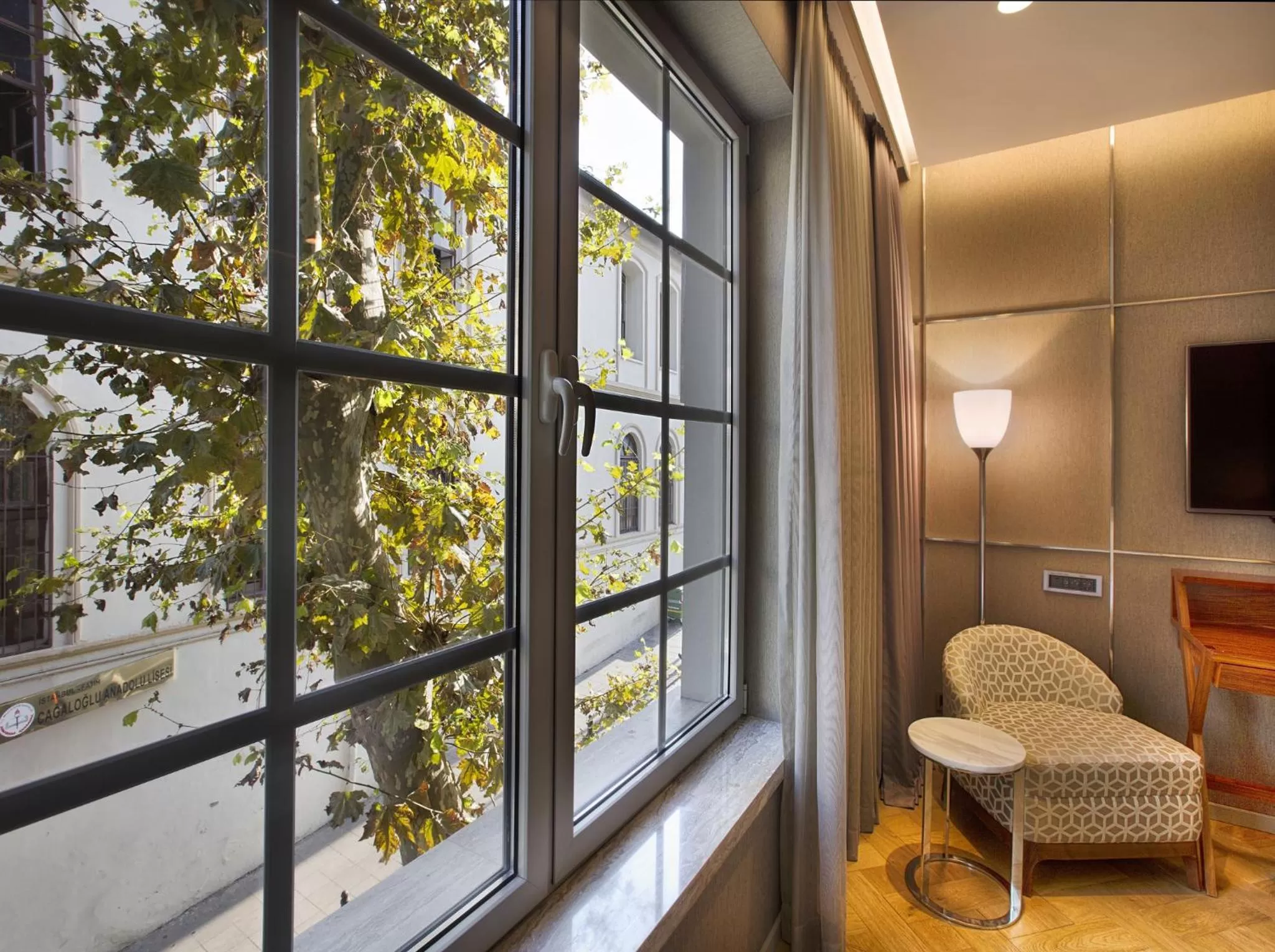 Seating area in Fer Hotel