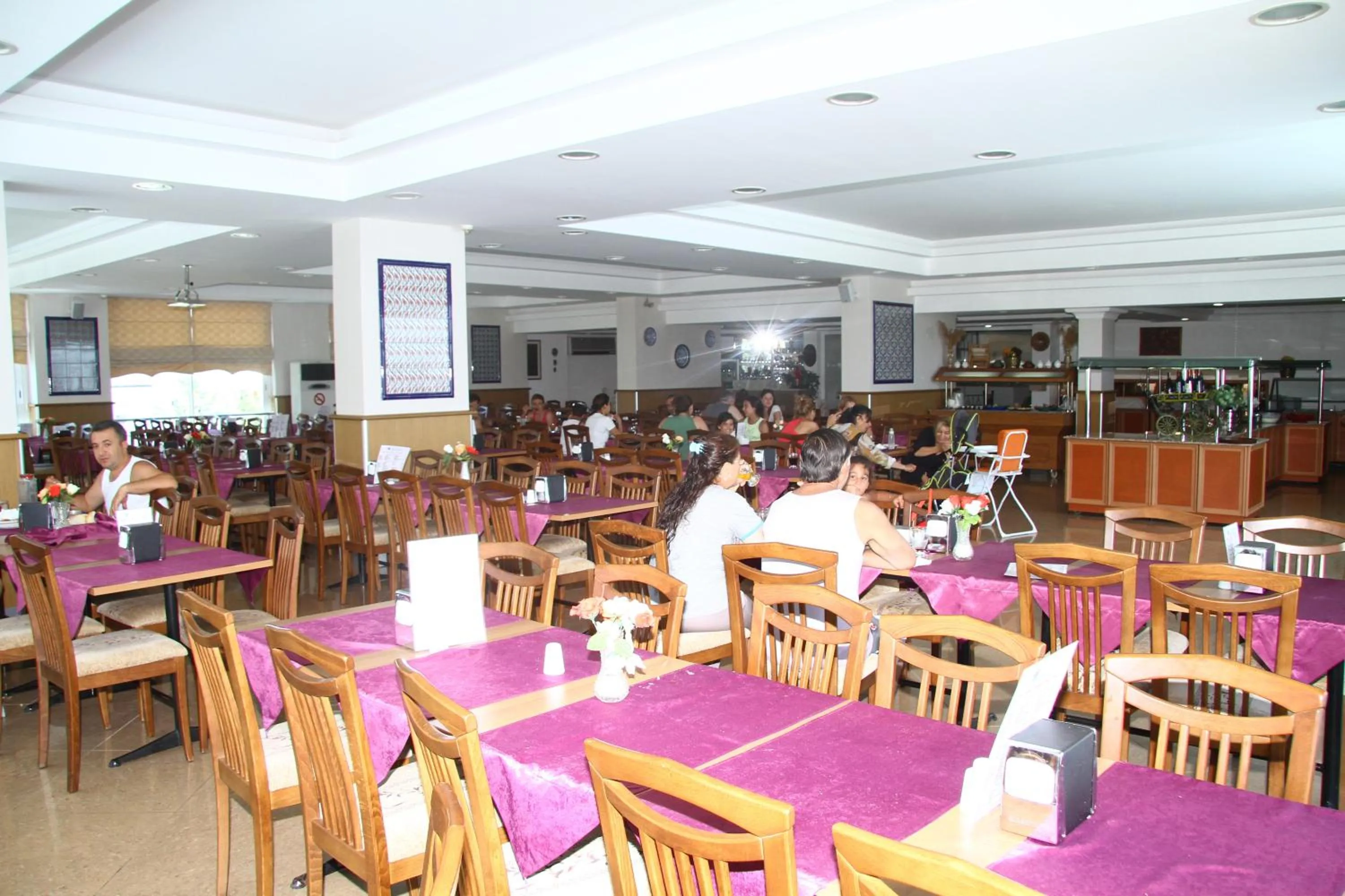 Restaurant/places to eat in Hotel Billurcu