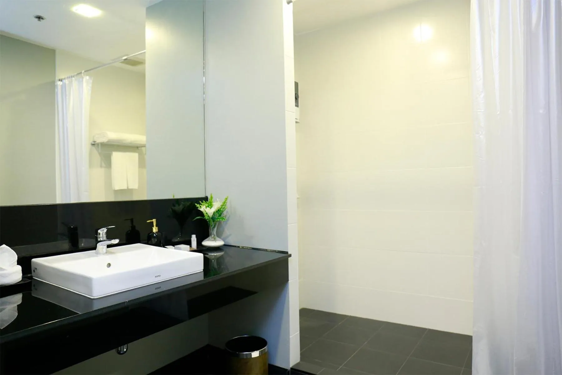 Bathroom in Sleep Box by Miracle -Booked on Hourly Basis