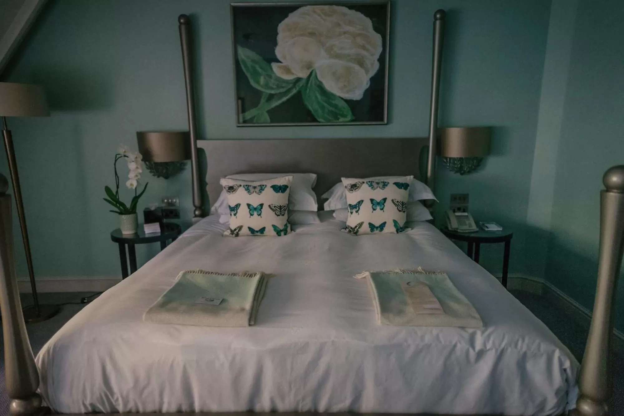 Bedroom, Bed in Hogarths Stone Manor