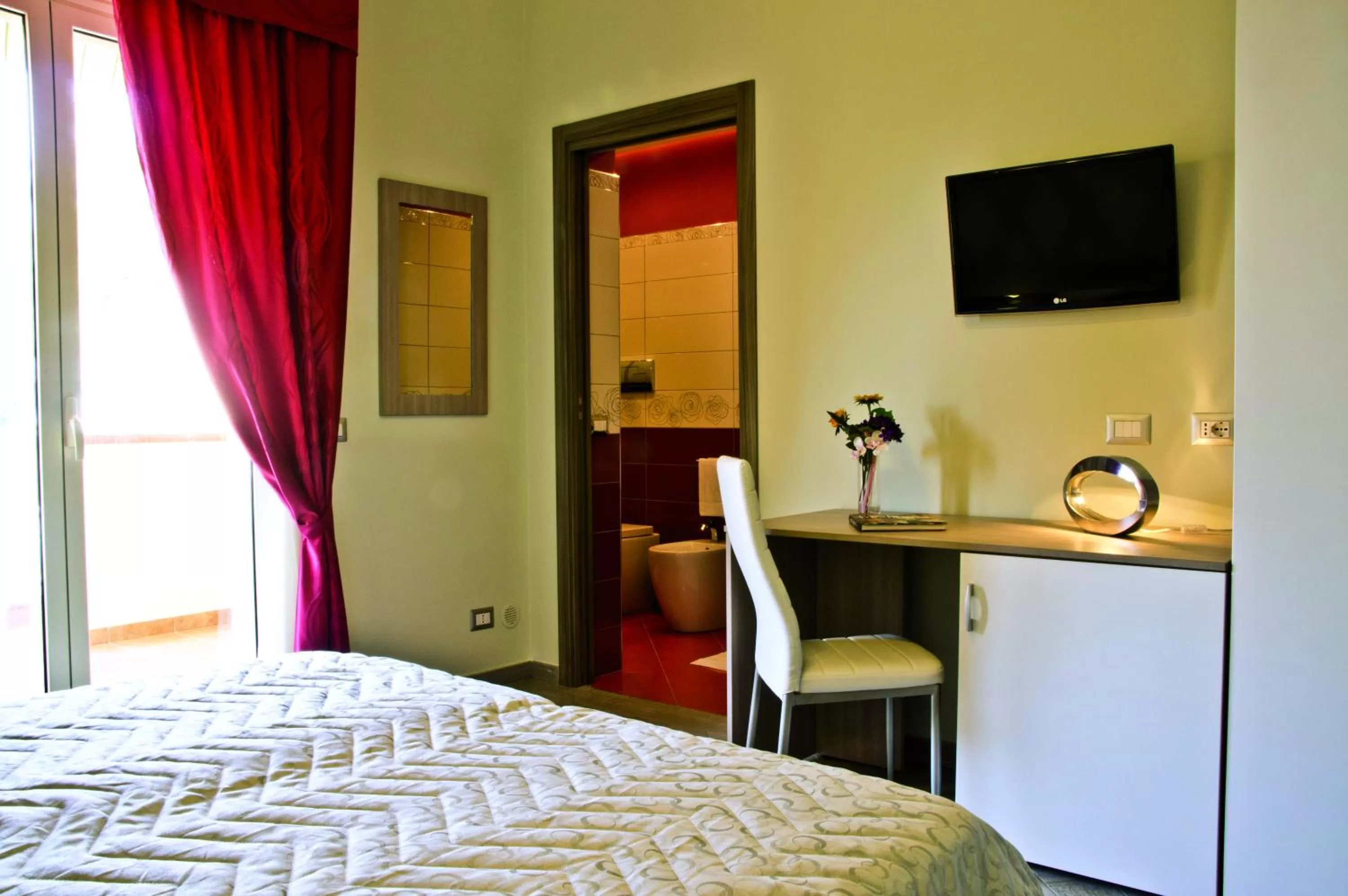 Bathroom, Bed in B&B Albachiara