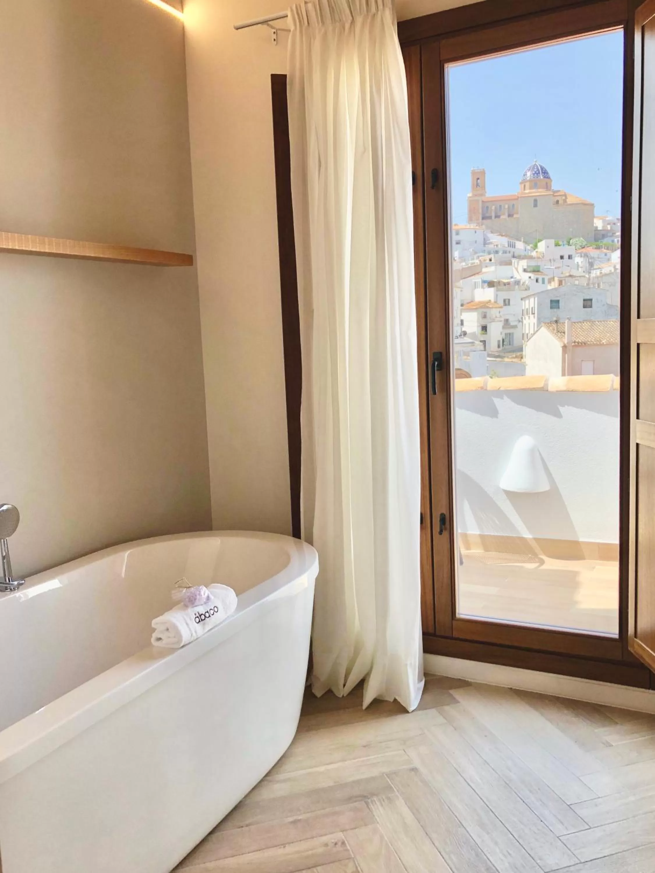 Bathroom, Bed in Hotel Abaco Altea