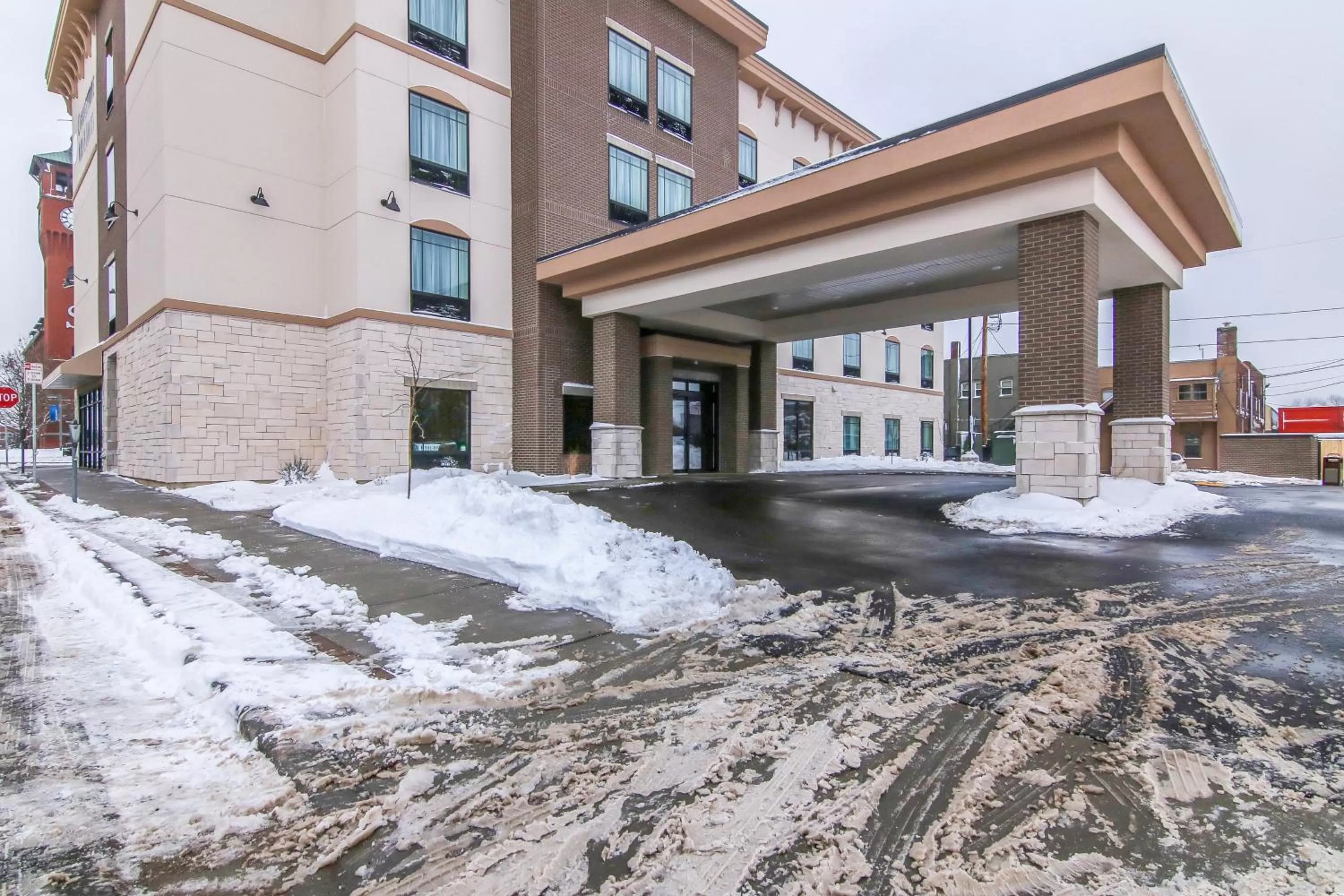 Facade/entrance in Cobblestone Inn & Suites - Menomonie/UW-Stout