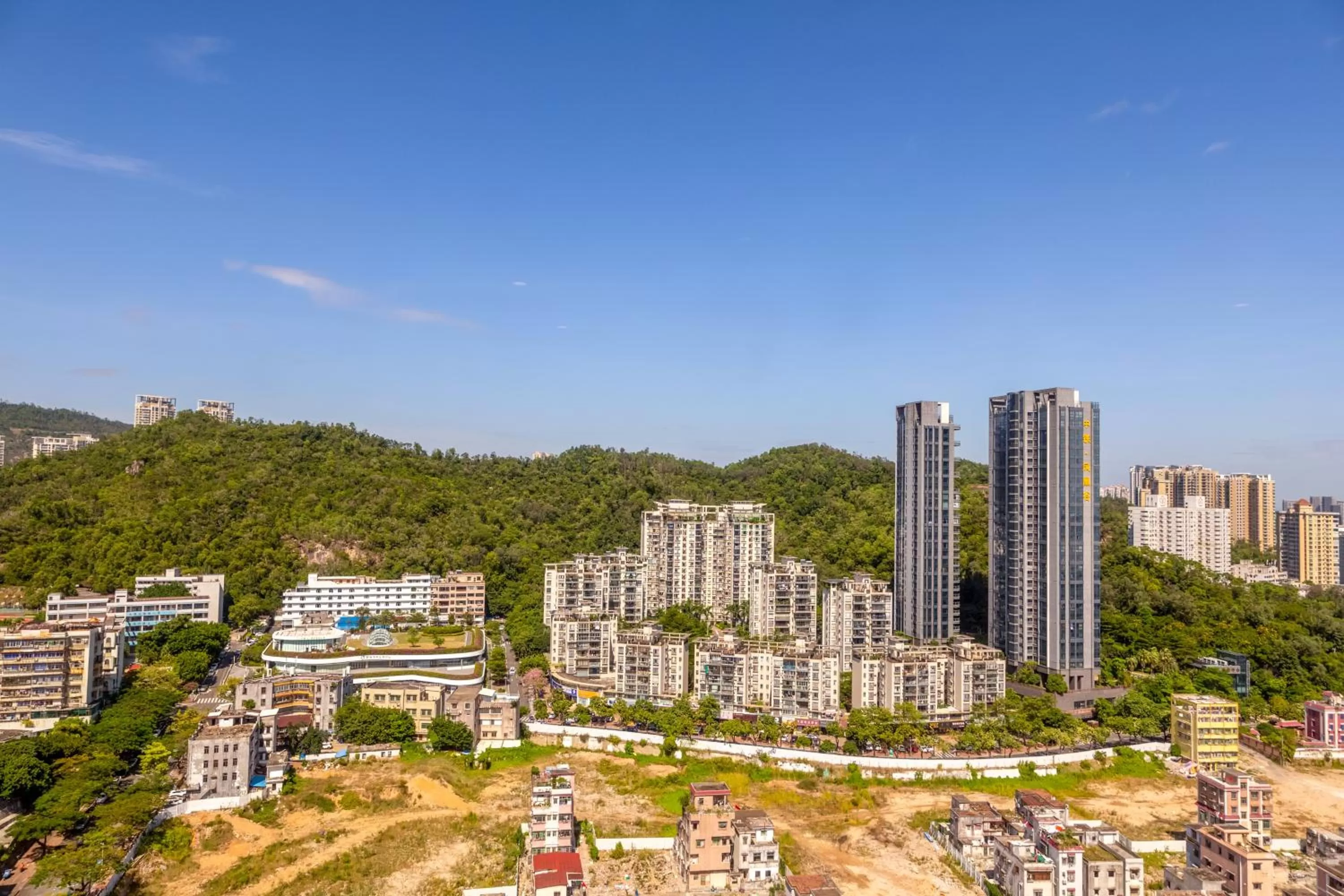 Property building in Guangdong Hotel (Zhuhai)