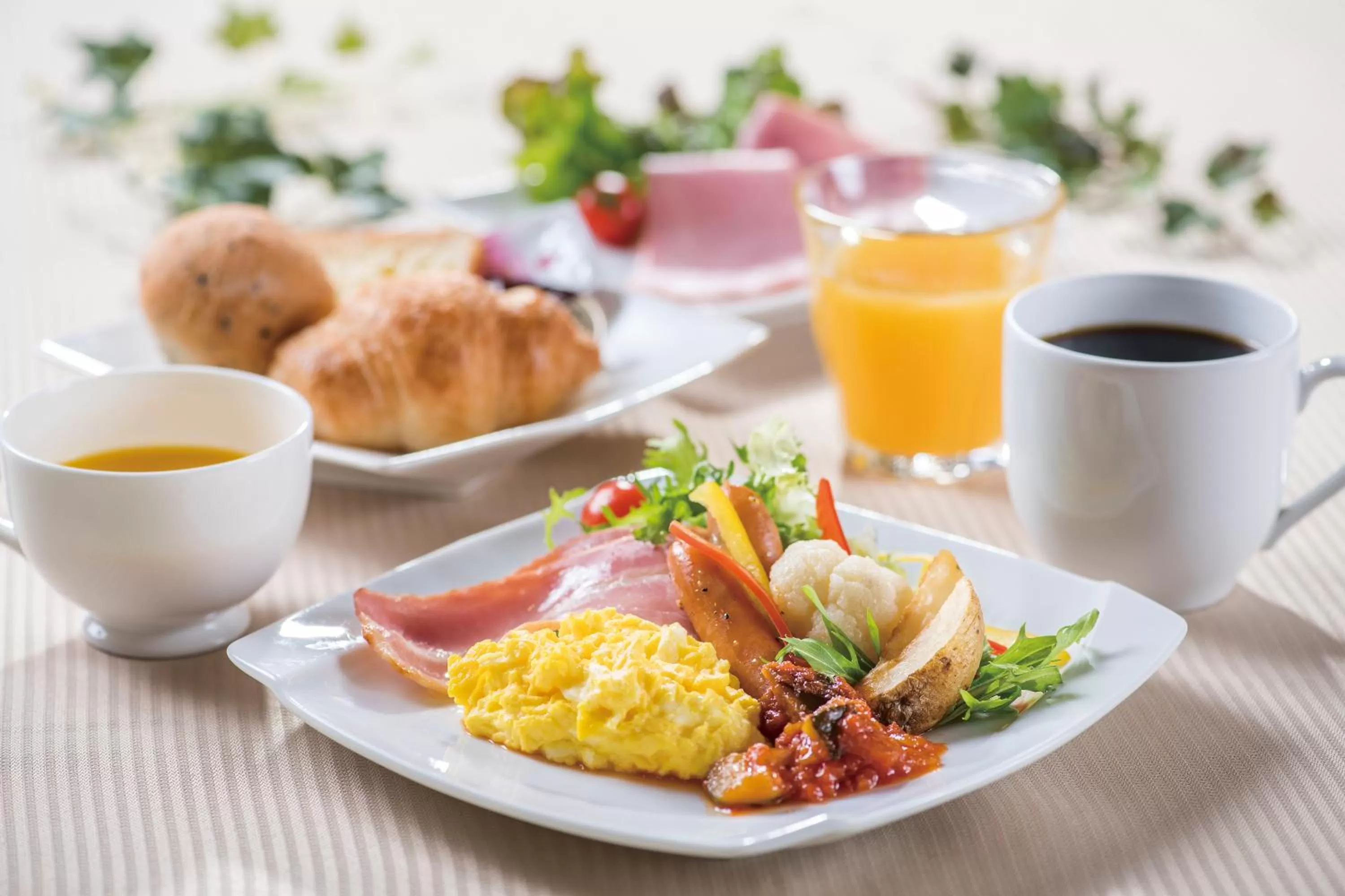 Continental breakfast in Hotel Port Plaza Chiba