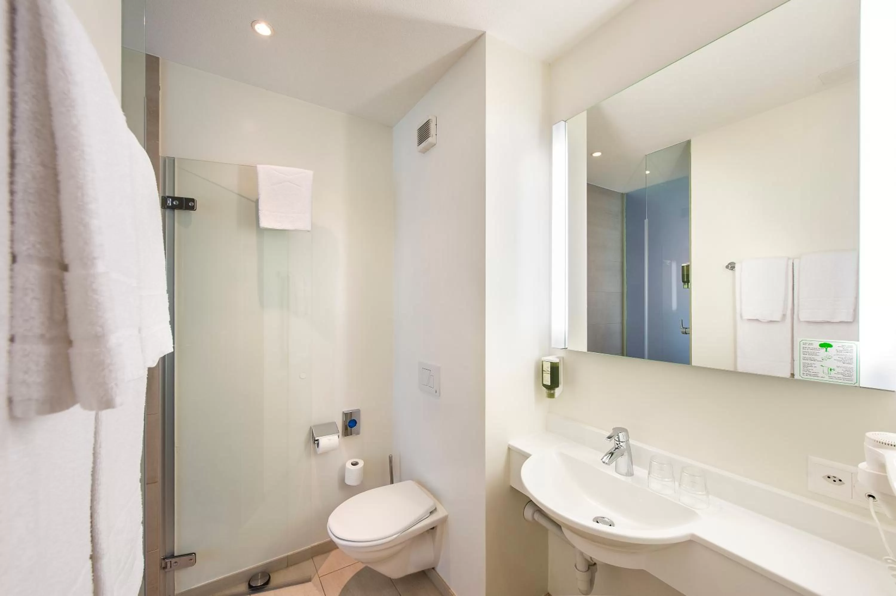 Comfort Single Room in Swiss Heidi Hotel