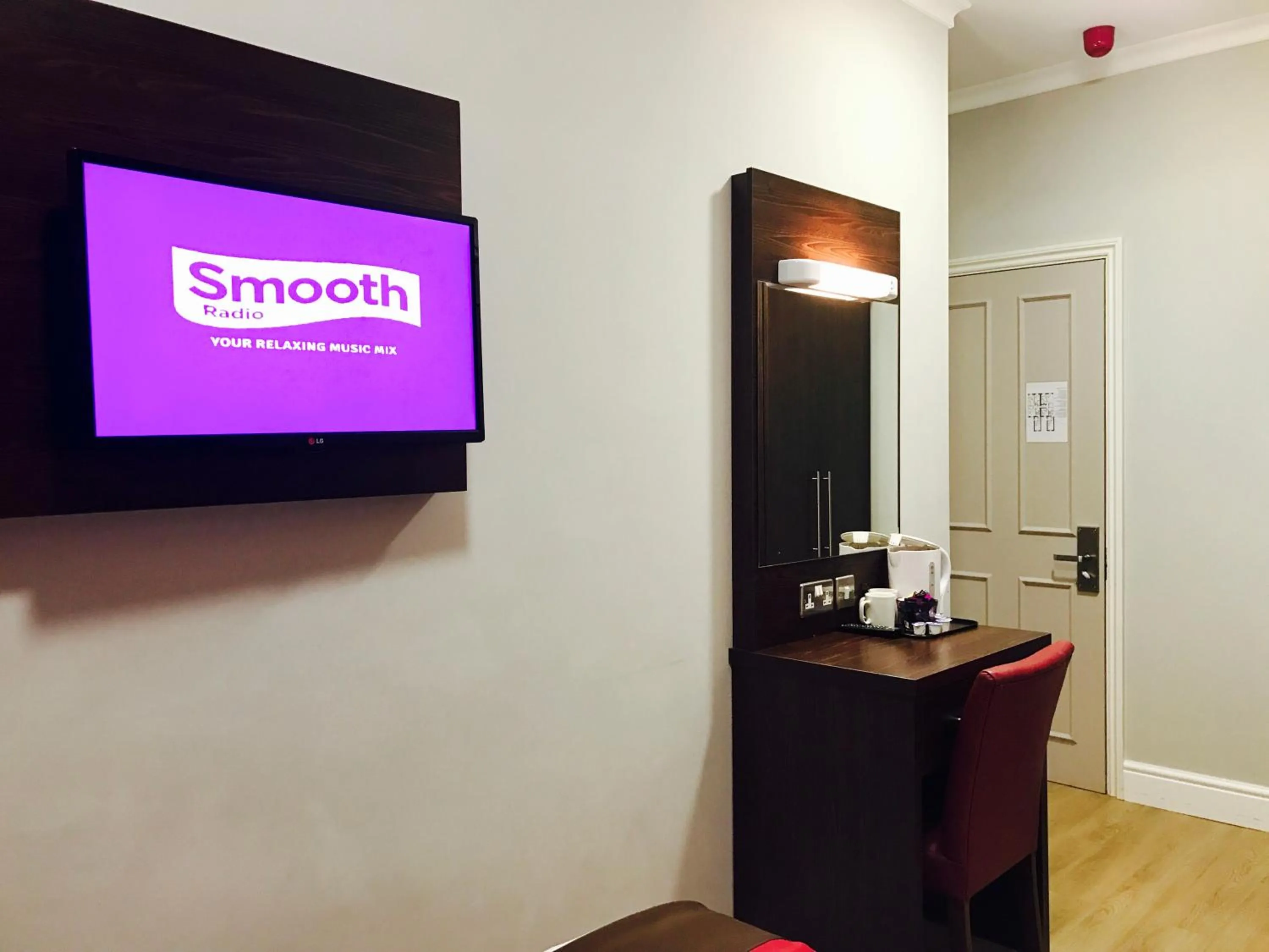 Bedroom in Royal Cambridge Hotel