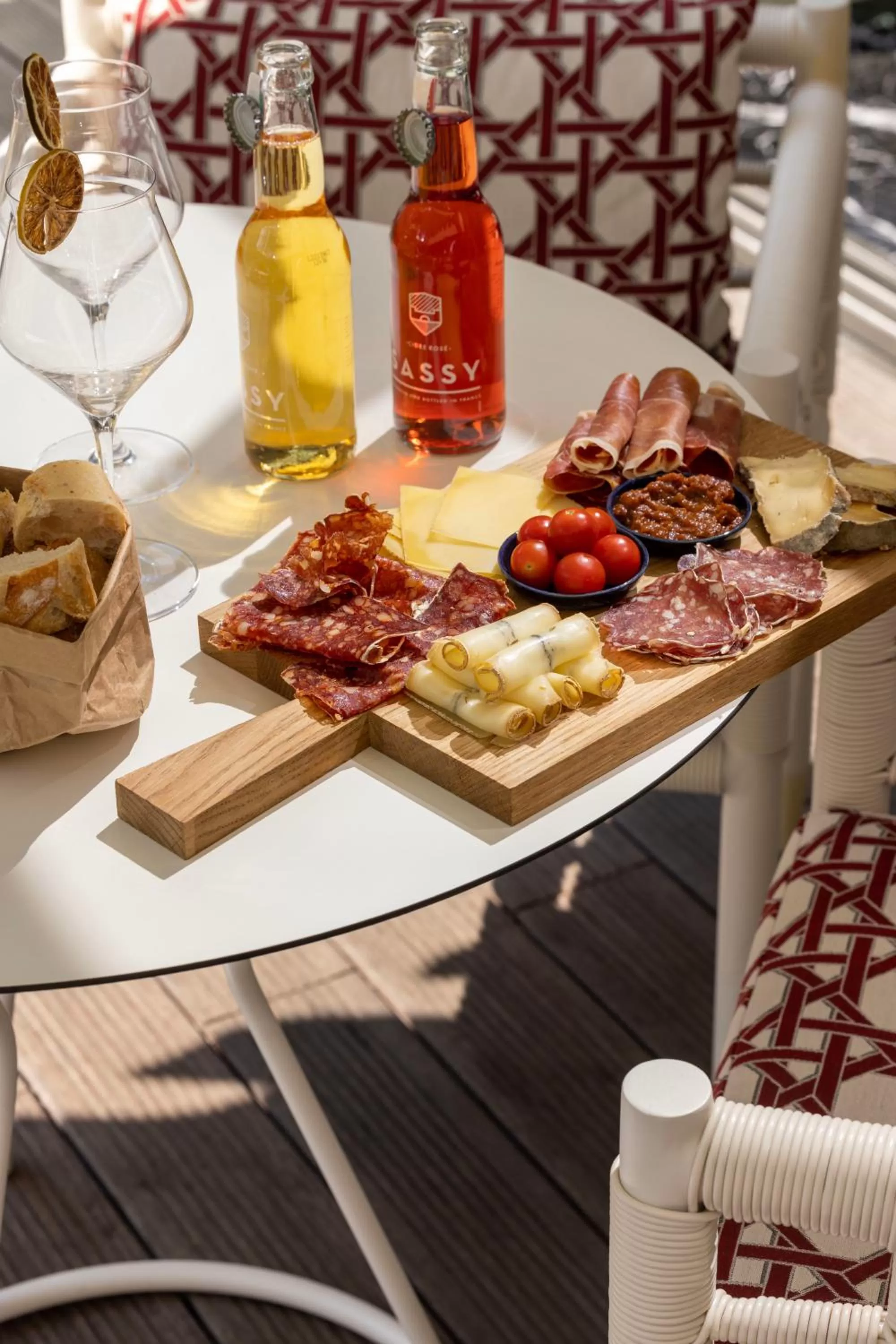 Restaurant/places to eat in Quinzerie hôtel