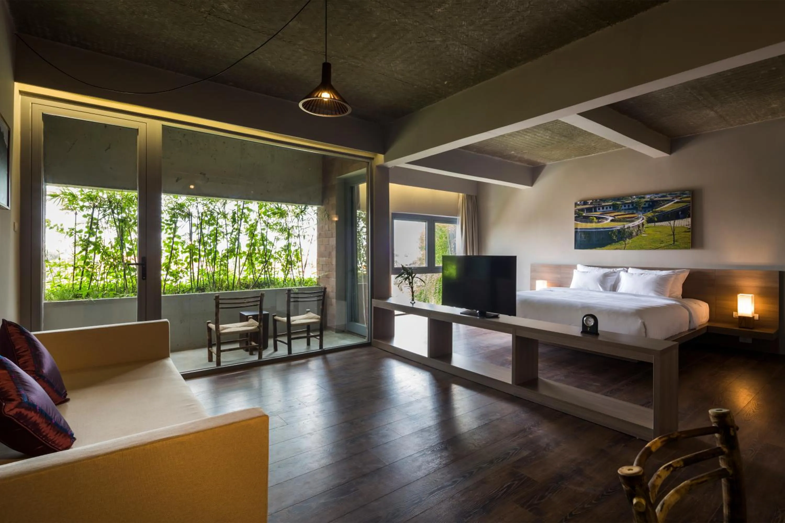 Communal lounge/ TV room, Bed in Mulberry Collection Silk Eco