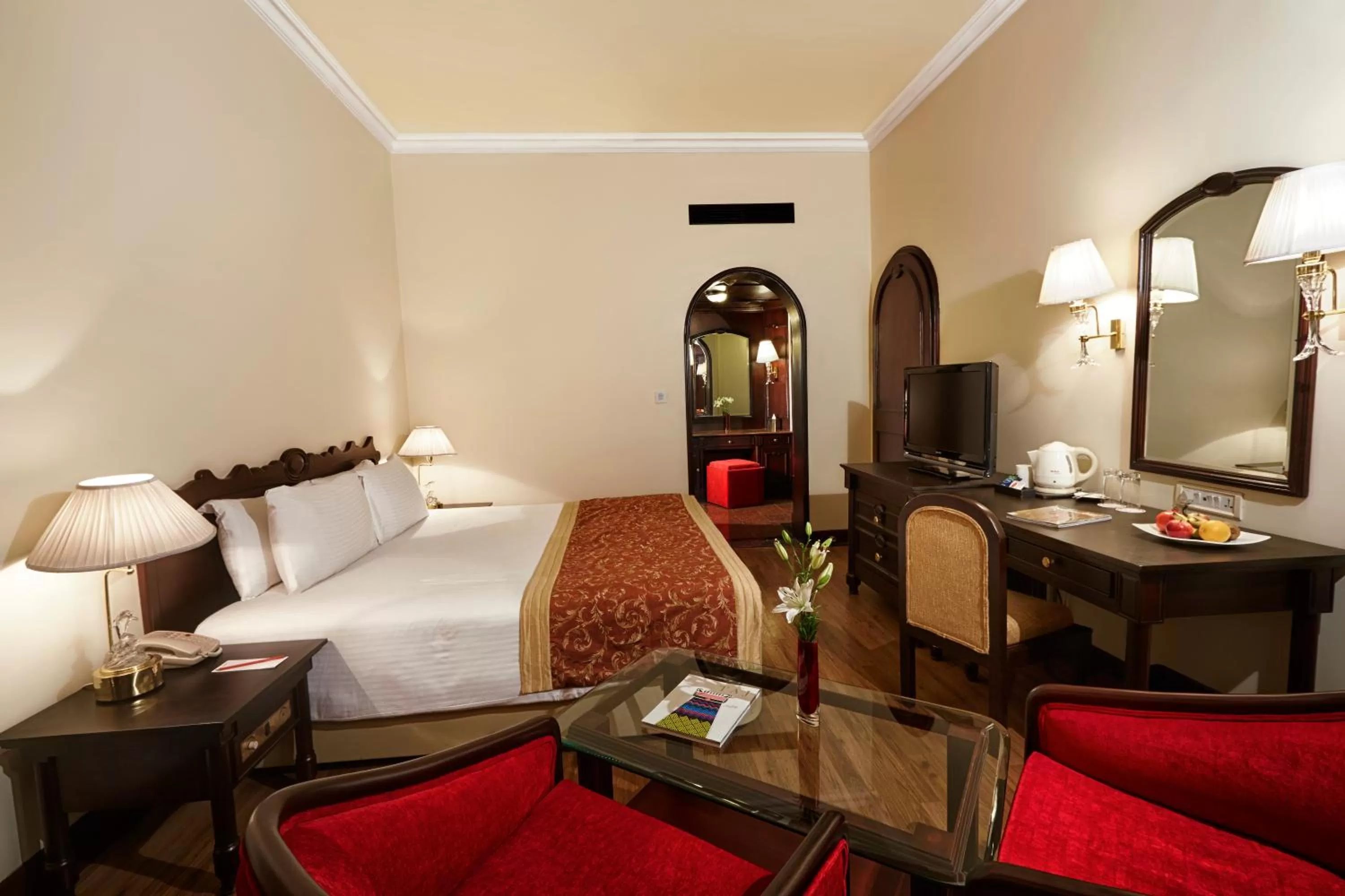 Bedroom, Bed in The Gateway Hotel Beach Road, Calicut