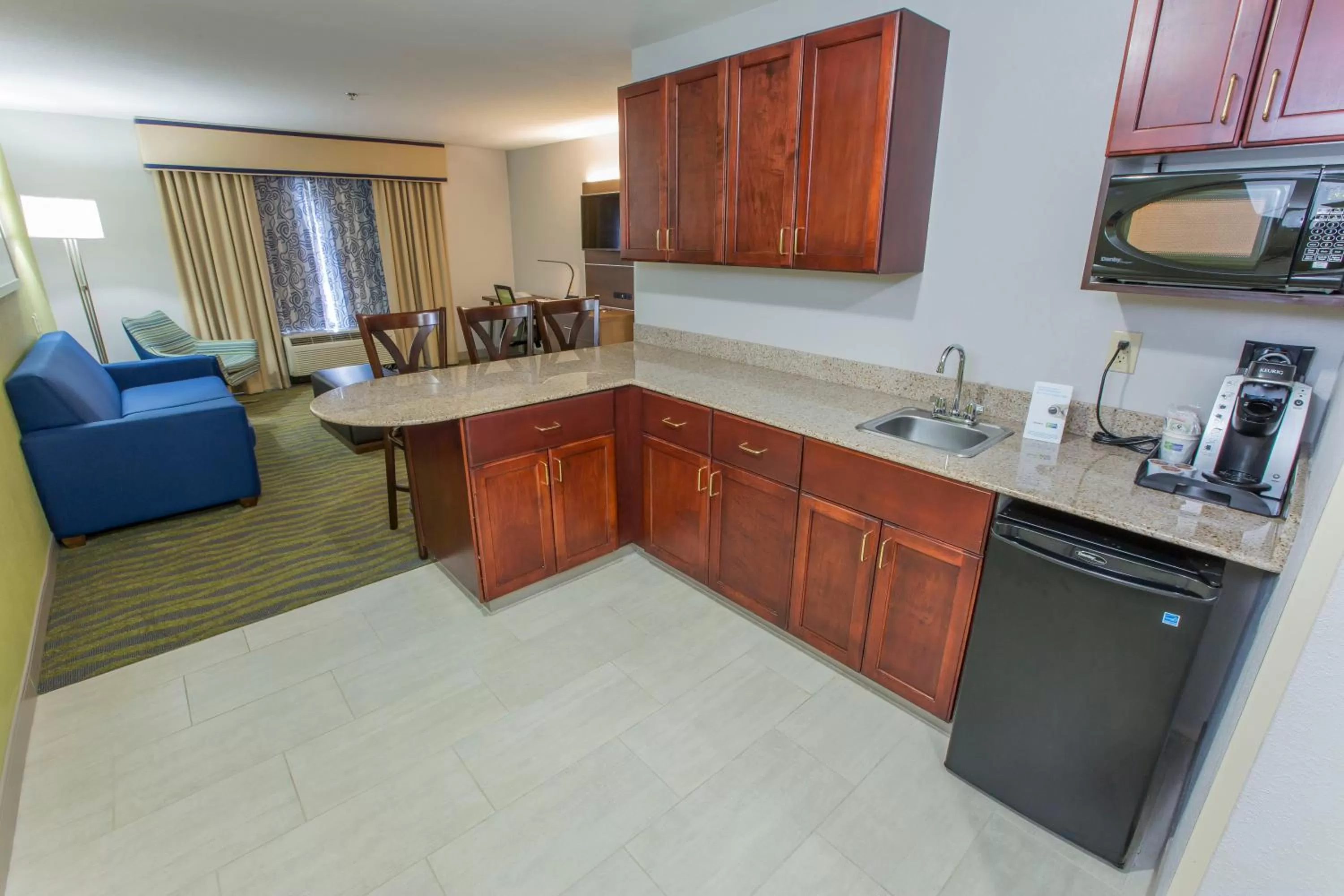 Photo of the whole room in Holiday Inn Express Hotel & Suites McDonough by IHG