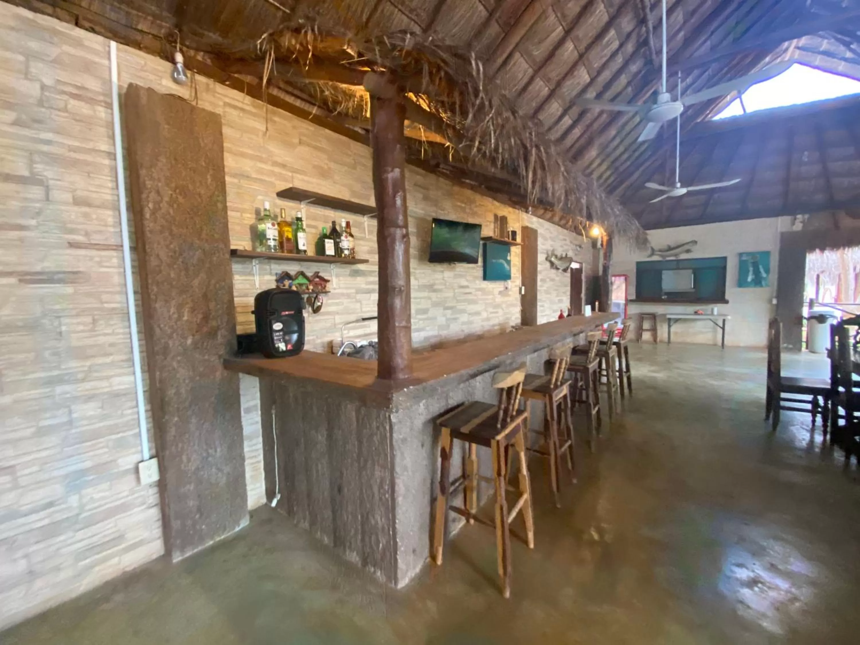 Restaurant/places to eat in Mangrove King Fishing Lodge