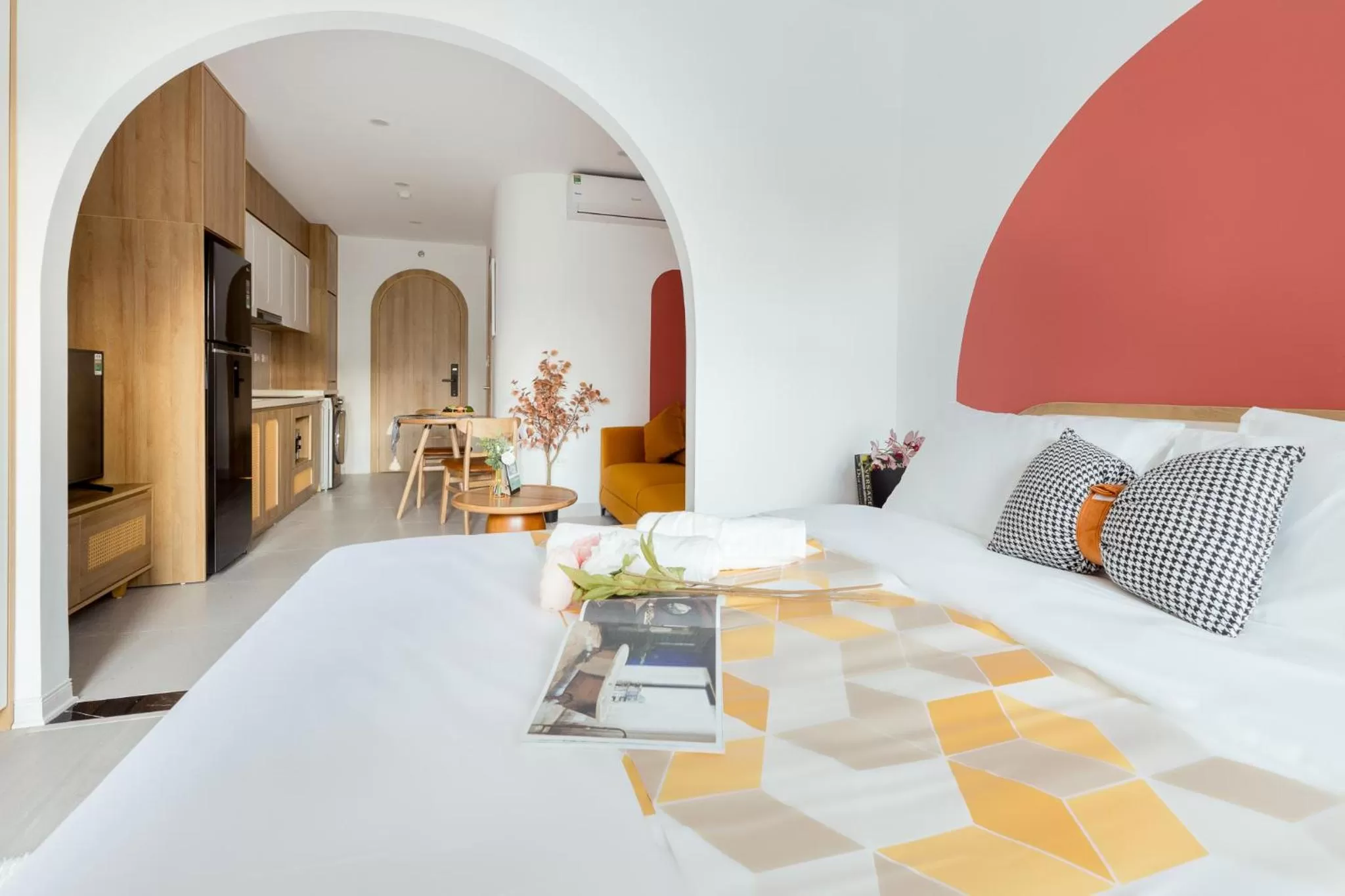 kitchen, Bed in Crescendo Boutique Studio