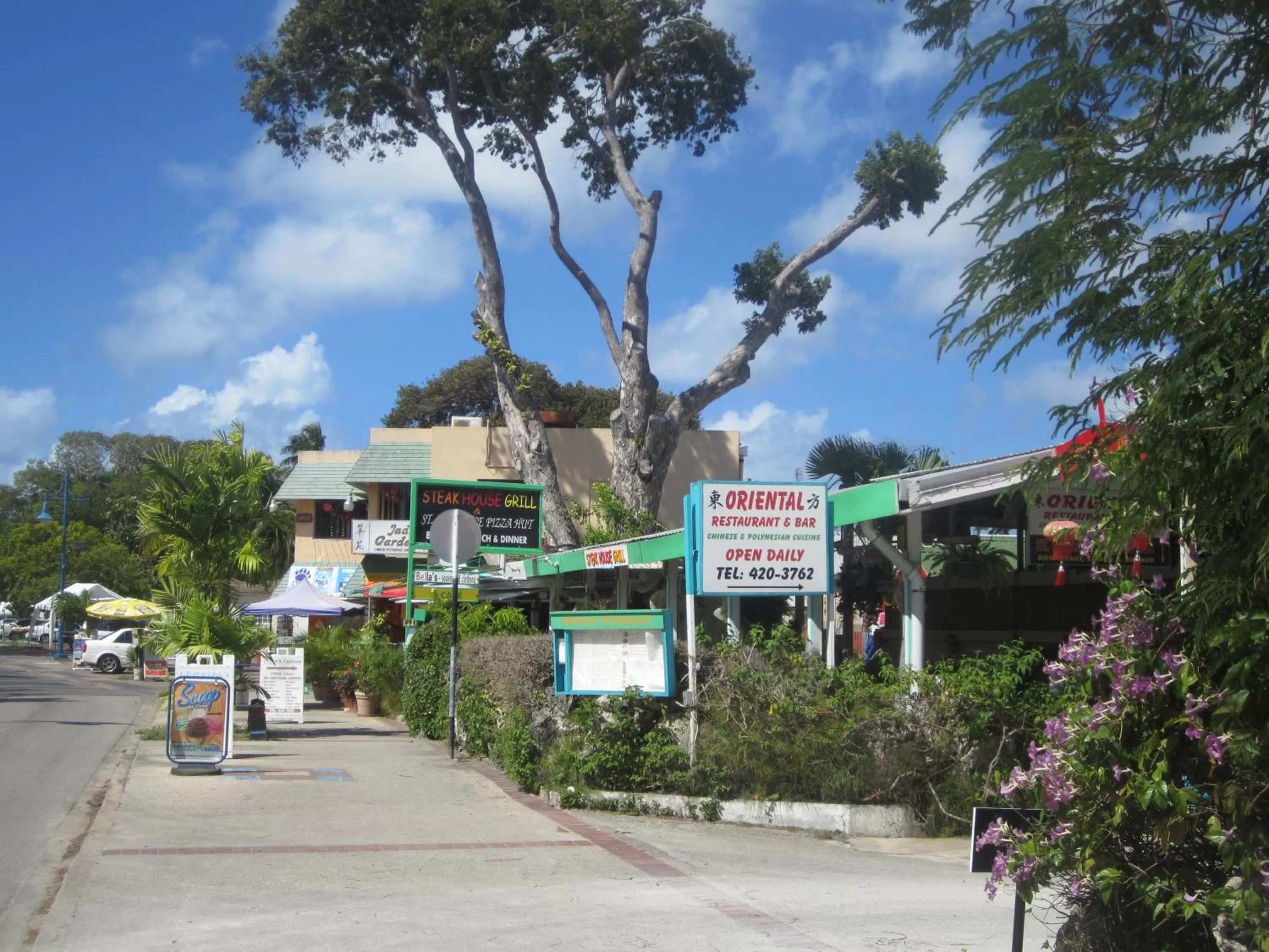 Restaurant/places to eat, Property Building in Infinity on the Beach
